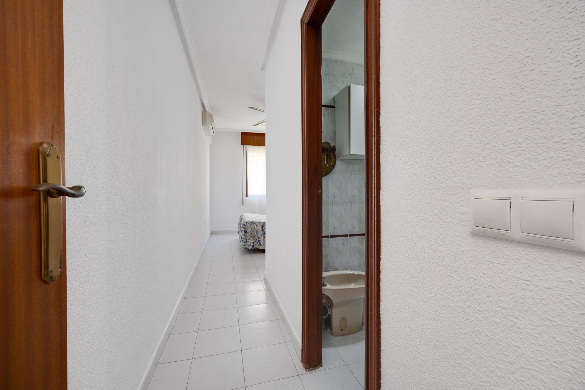 Revente - Apartamento - Torrevieja - Las Piscinas Naturales