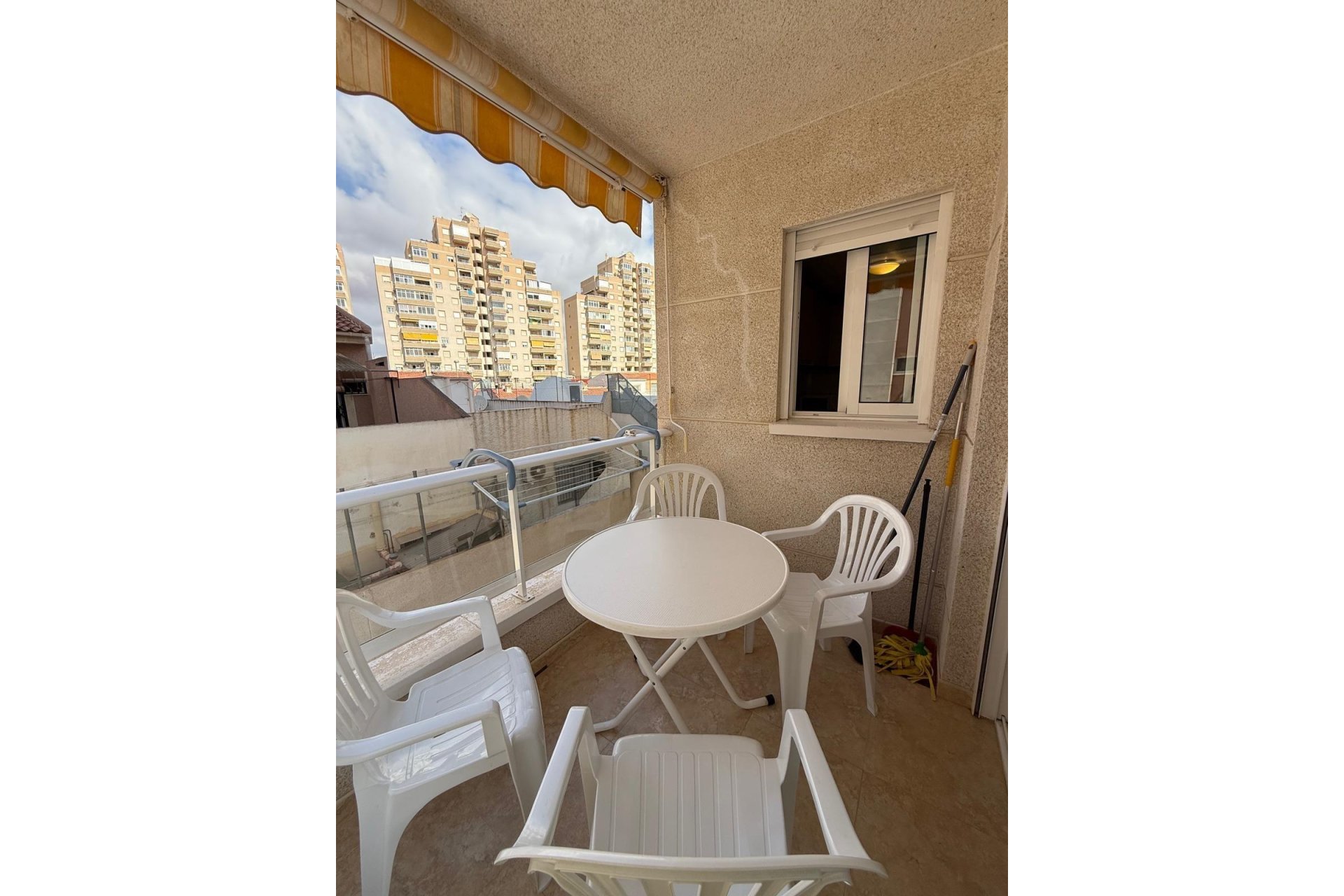 Revente - Apartamento - Torrevieja - Nueva Torrevieja