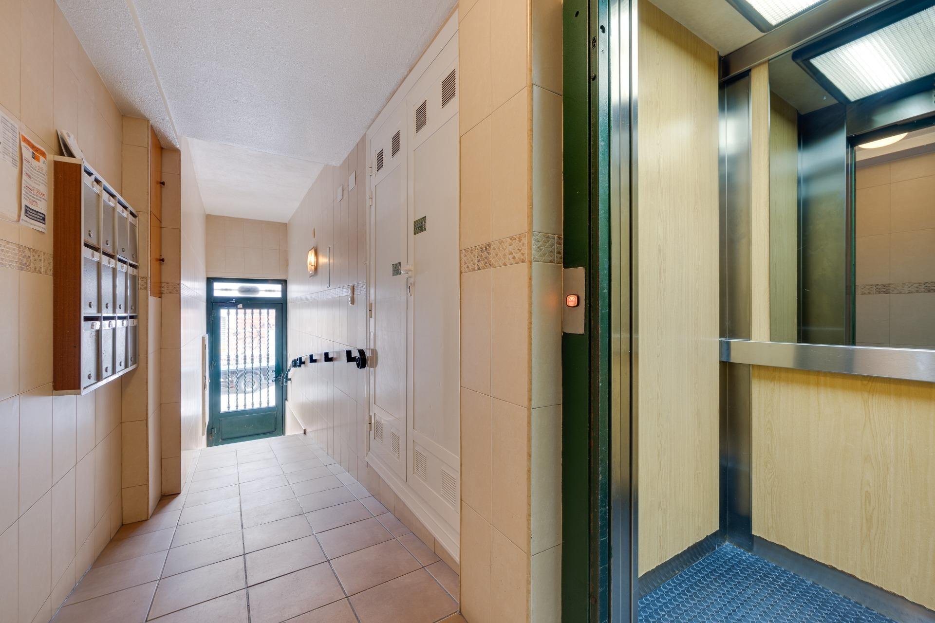 Revente - Apartamento - Torrevieja - Paseo maritimo