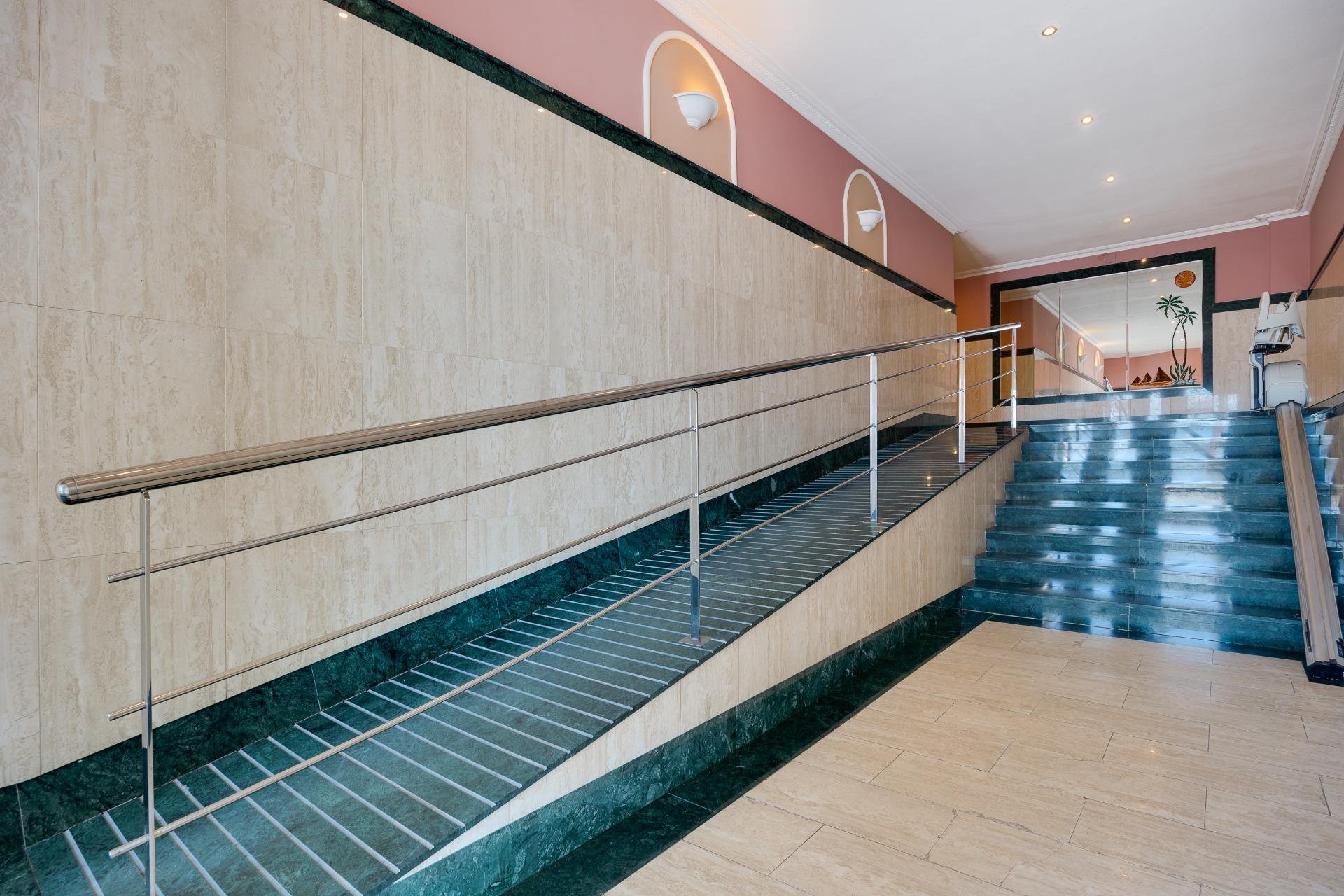 Revente - Apartamento - Torrevieja - Paseo maritimo