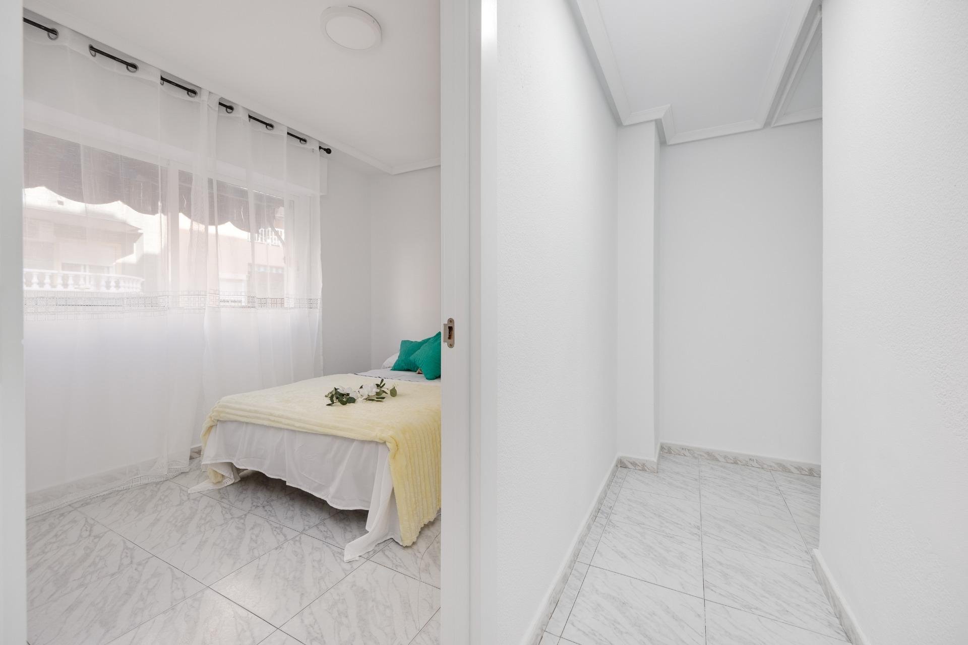 Revente - Apartamento - Torrevieja - Playa de los Locos