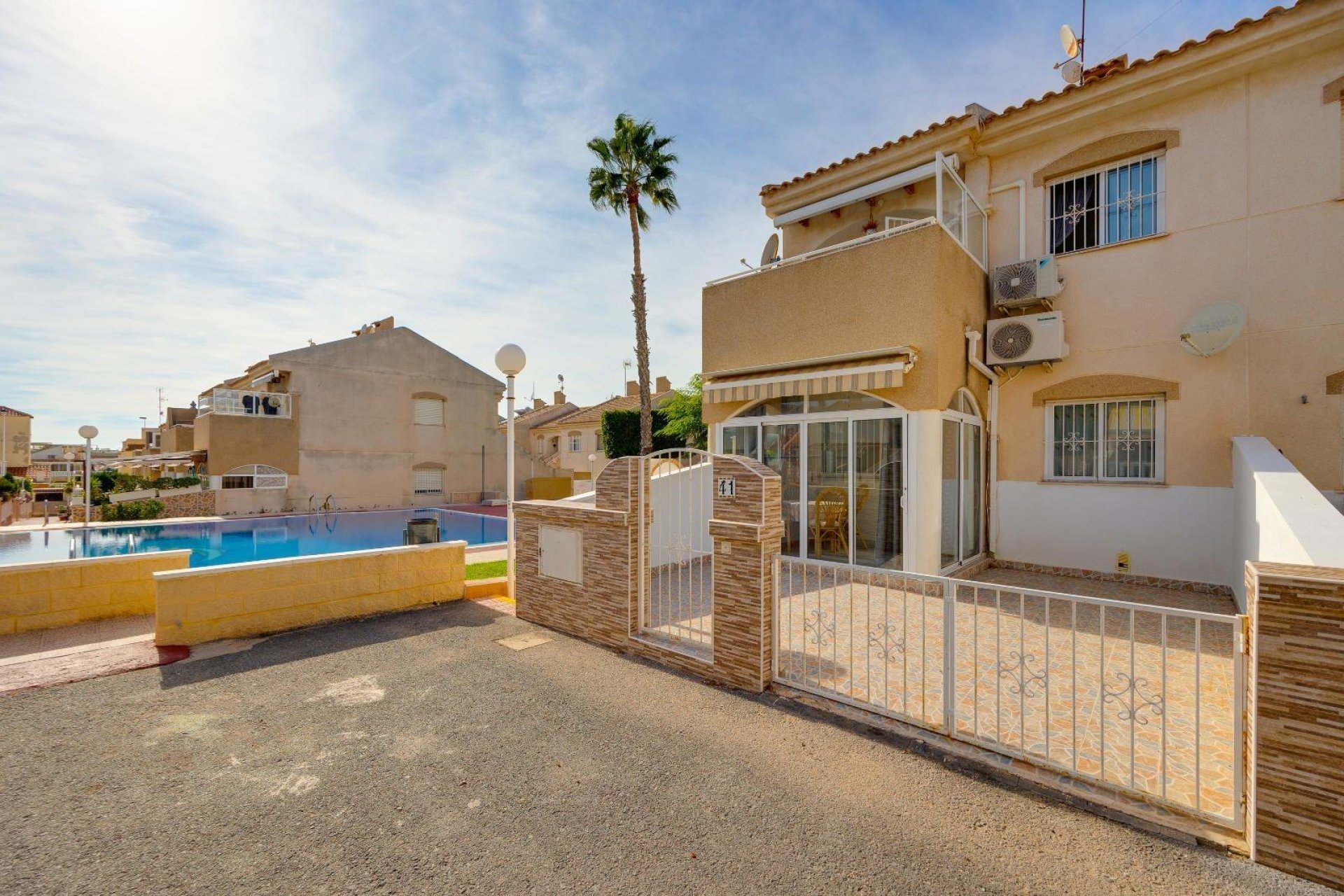 Revente - Bungalow Planta Baja - Torrevieja - Aguas nuevas 2