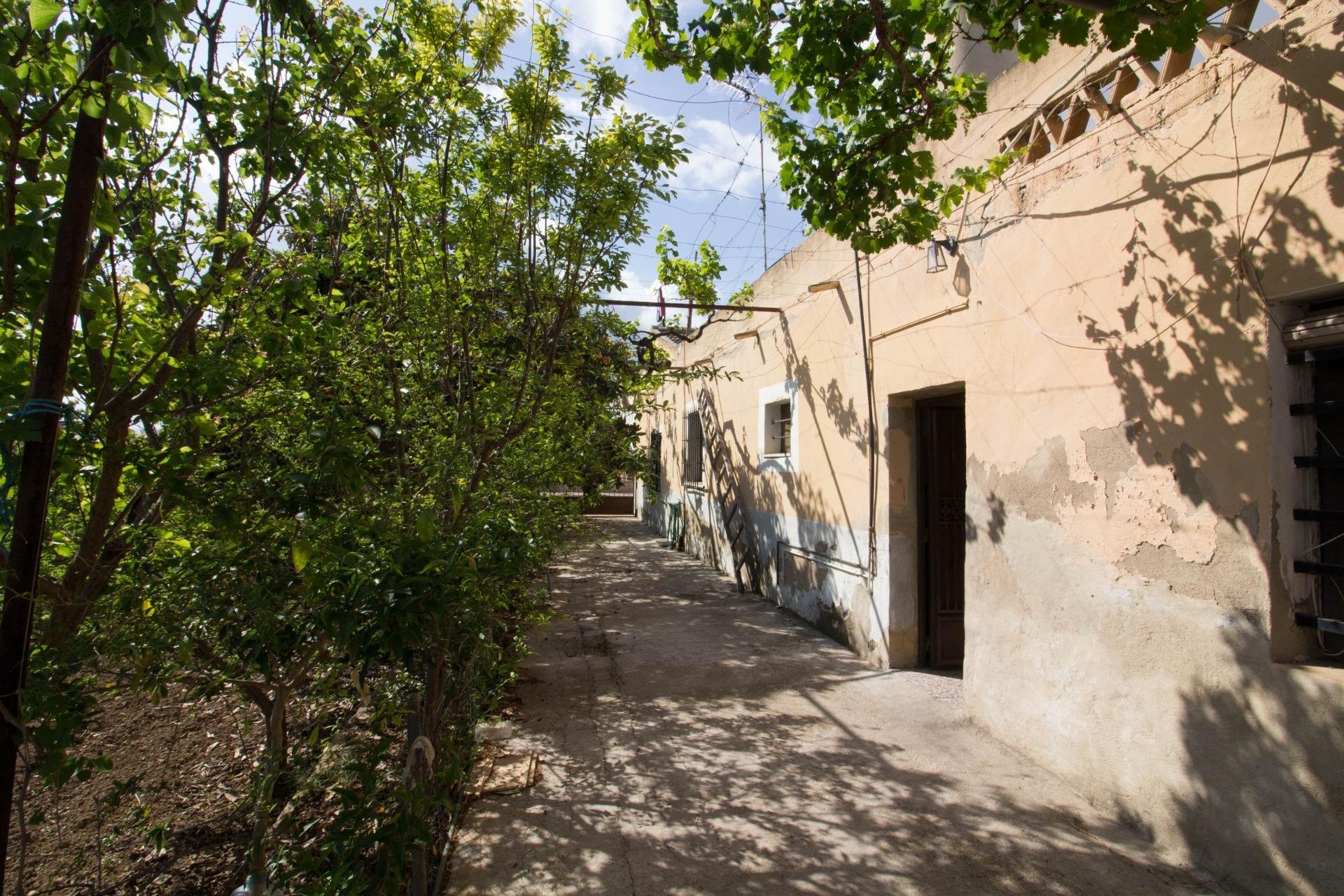 Revente - Casa con terreno - Callosa de Segura - CRA. CALLOSA - CATRAL