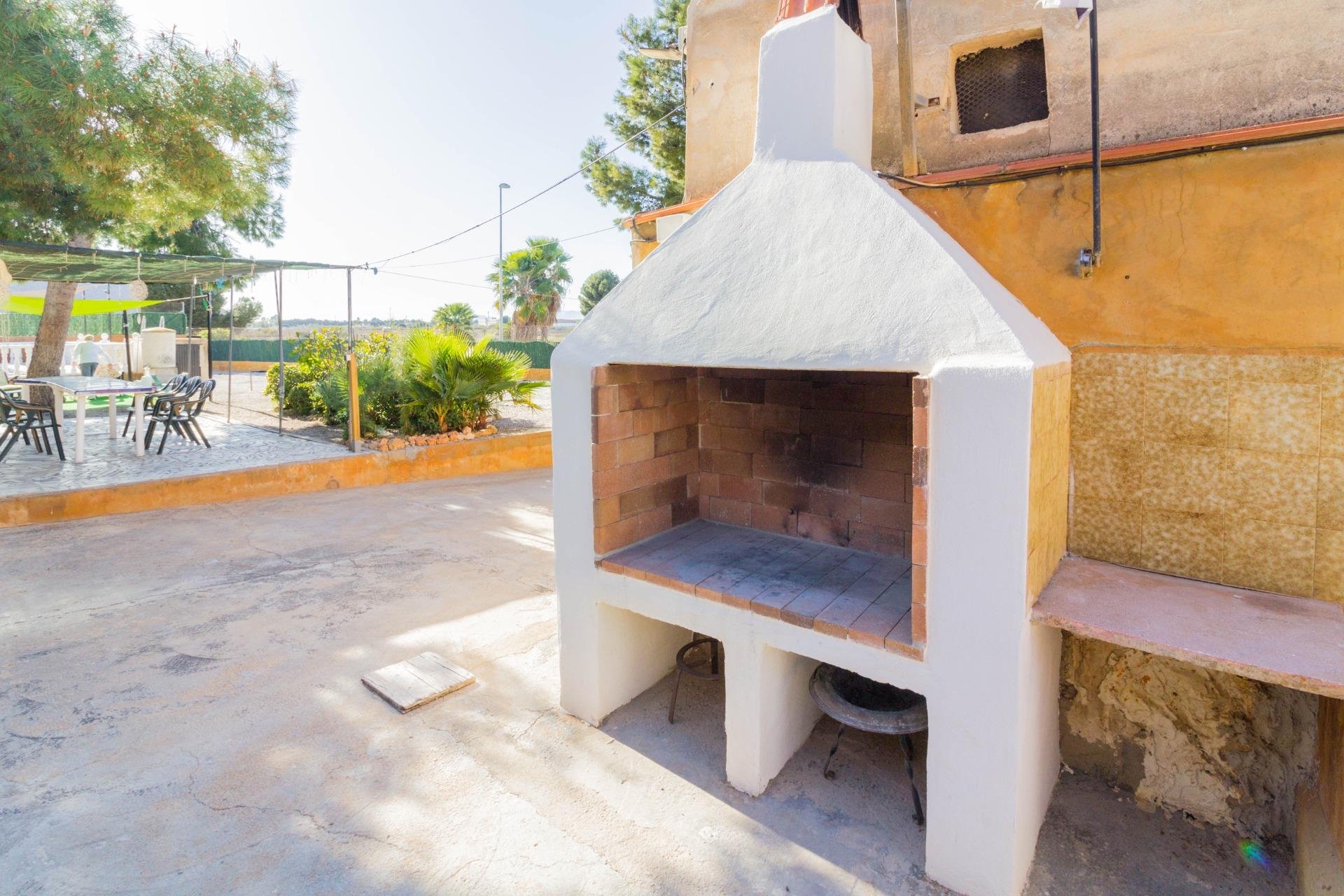 Revente - Casa con terreno - Cox - Paraje Los Jaboneros