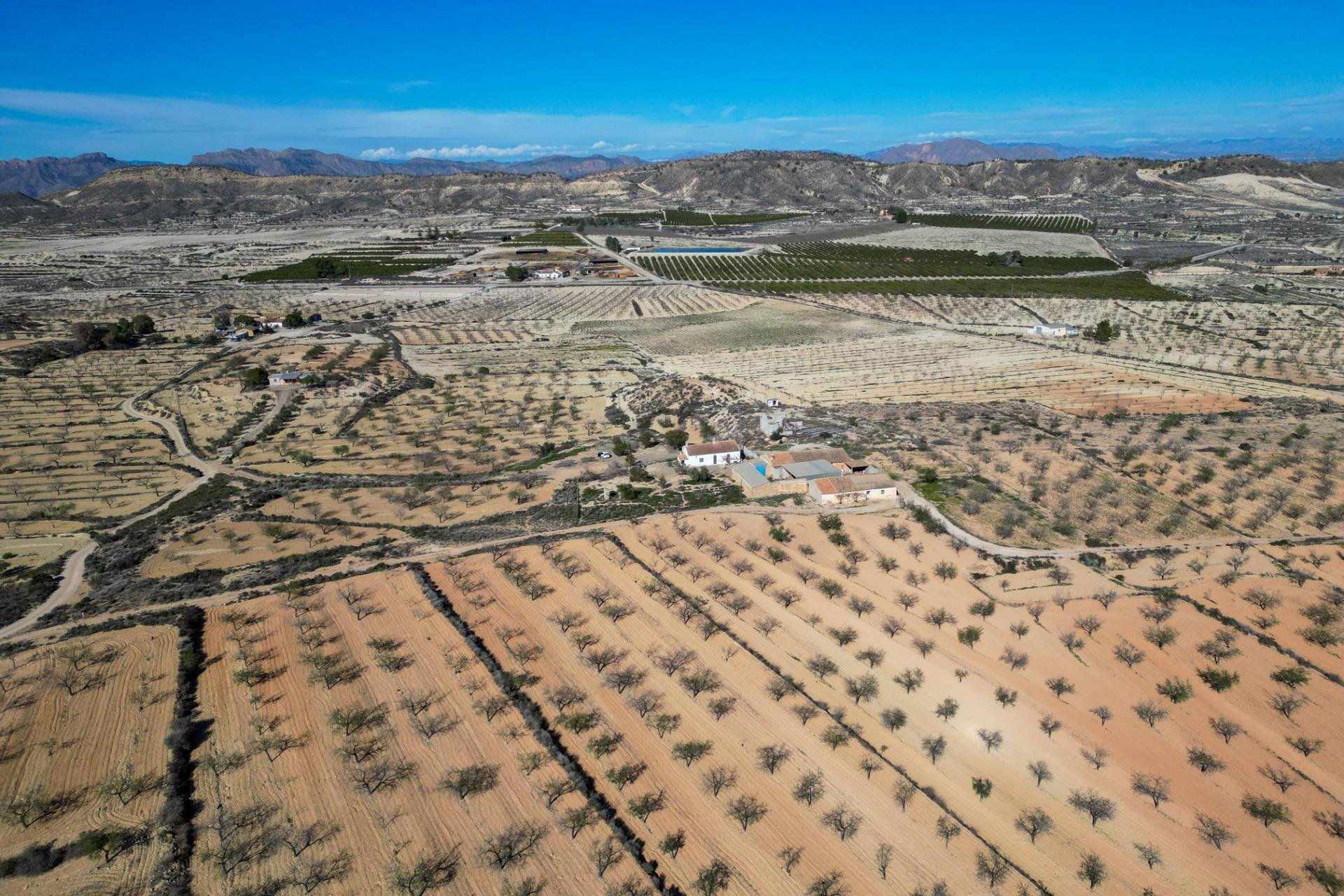 Revente - Casa con terreno - Orihuela - Desamparados-Hurchillo-Torremendo