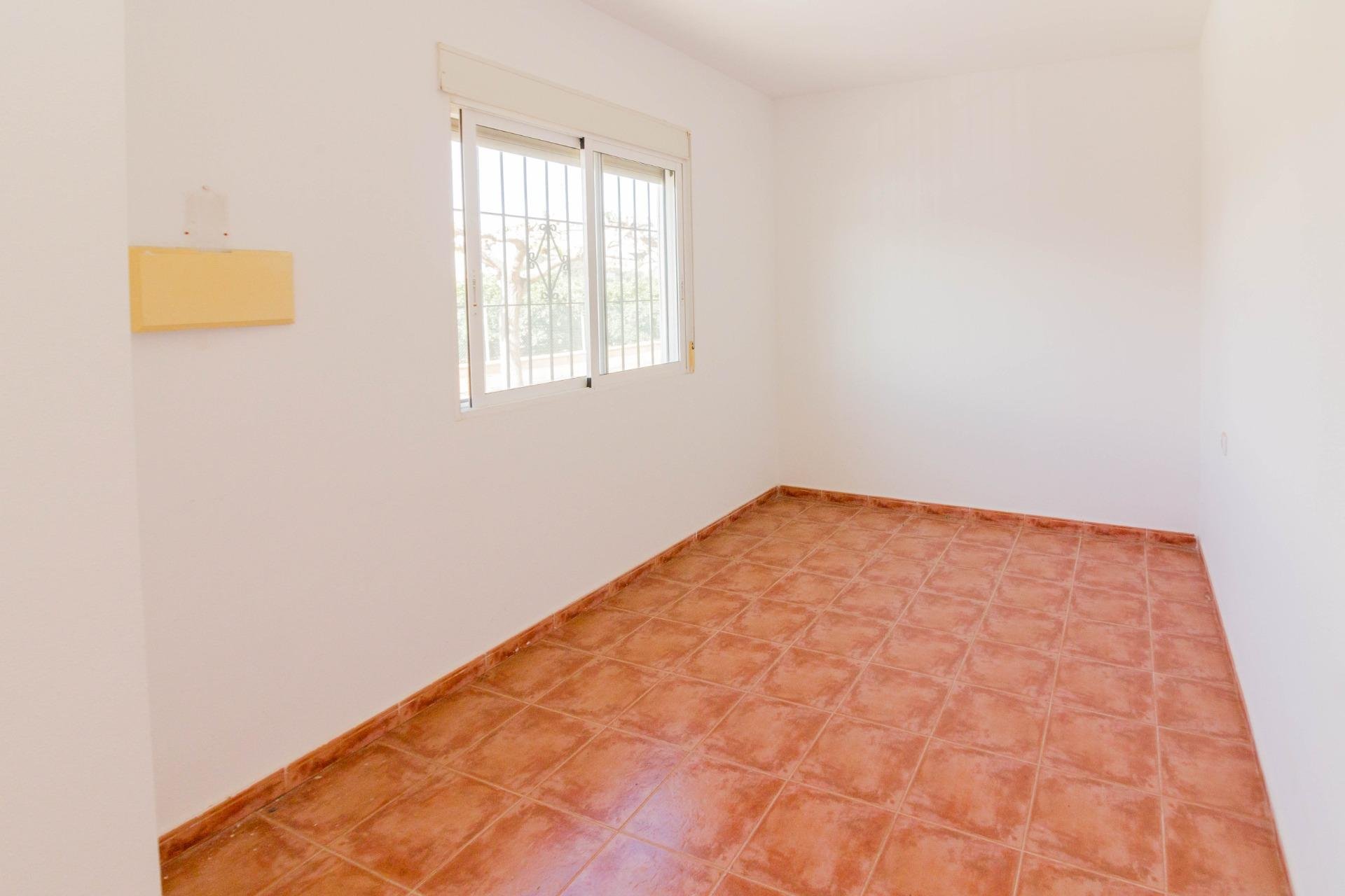 Revente - Casa - Orihuela - Desamparados-Hurchillo-Torremendo