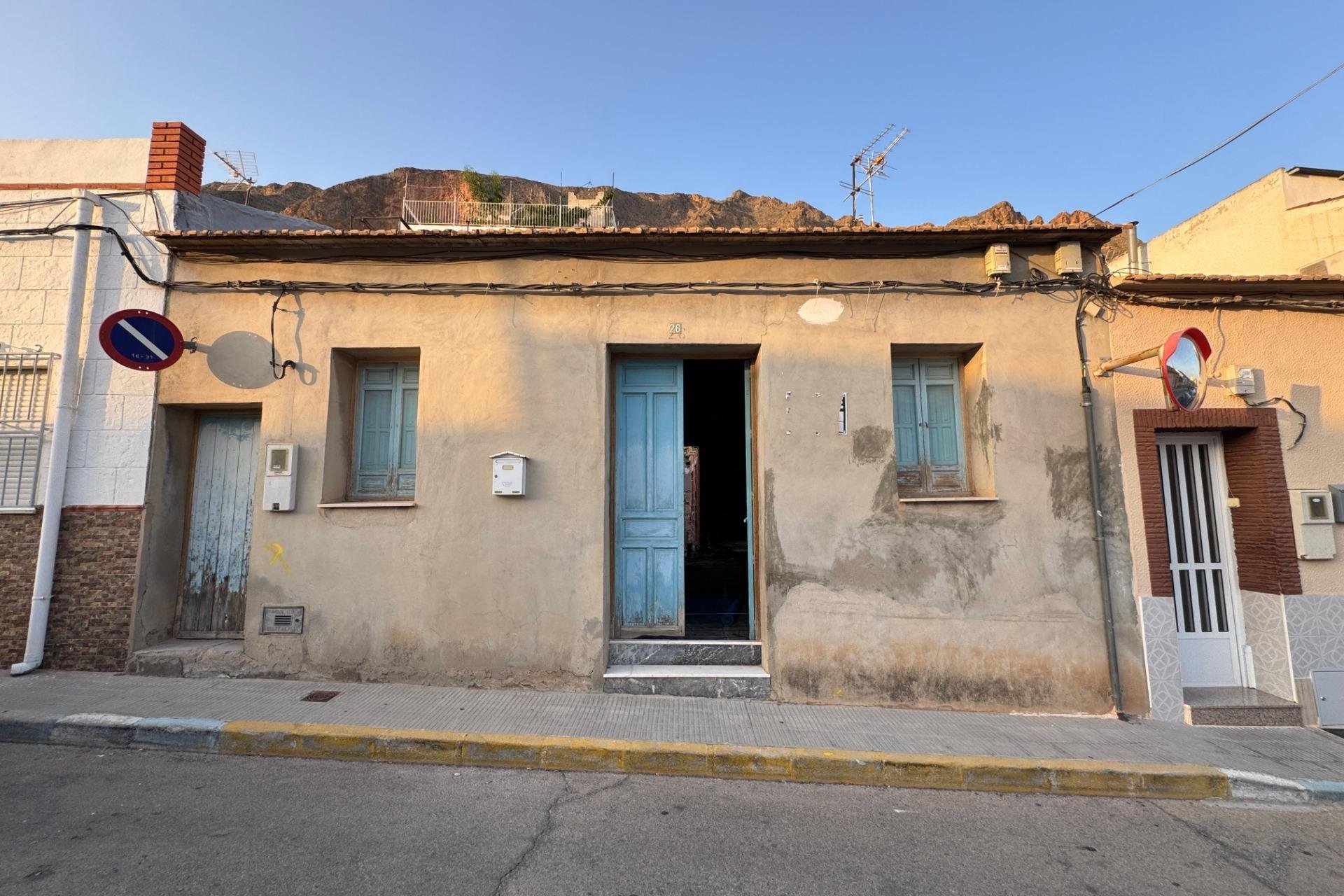 Revente - Casa - Redován