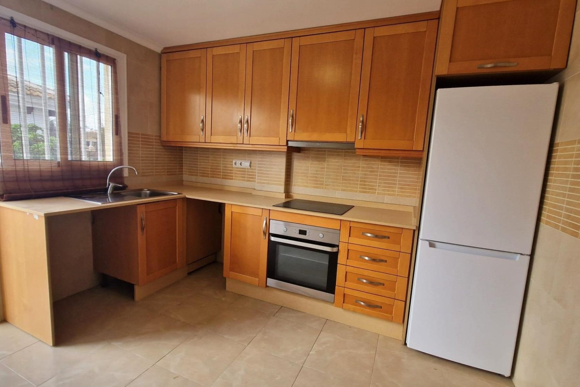 Revente - Casa Tipo Dúplex - Montesinos - La herrada