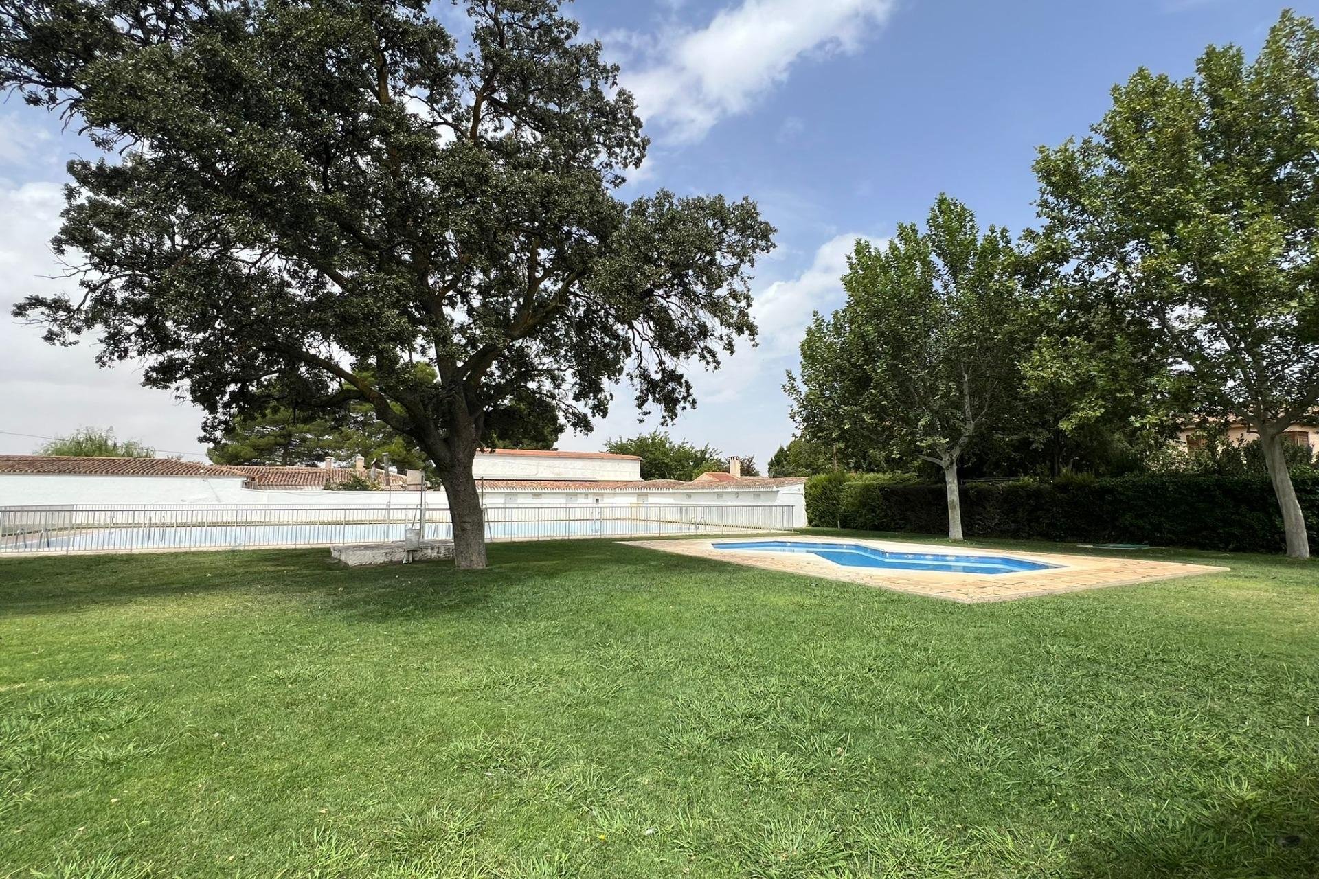 Revente - Chalet - Albacete - Agua sol