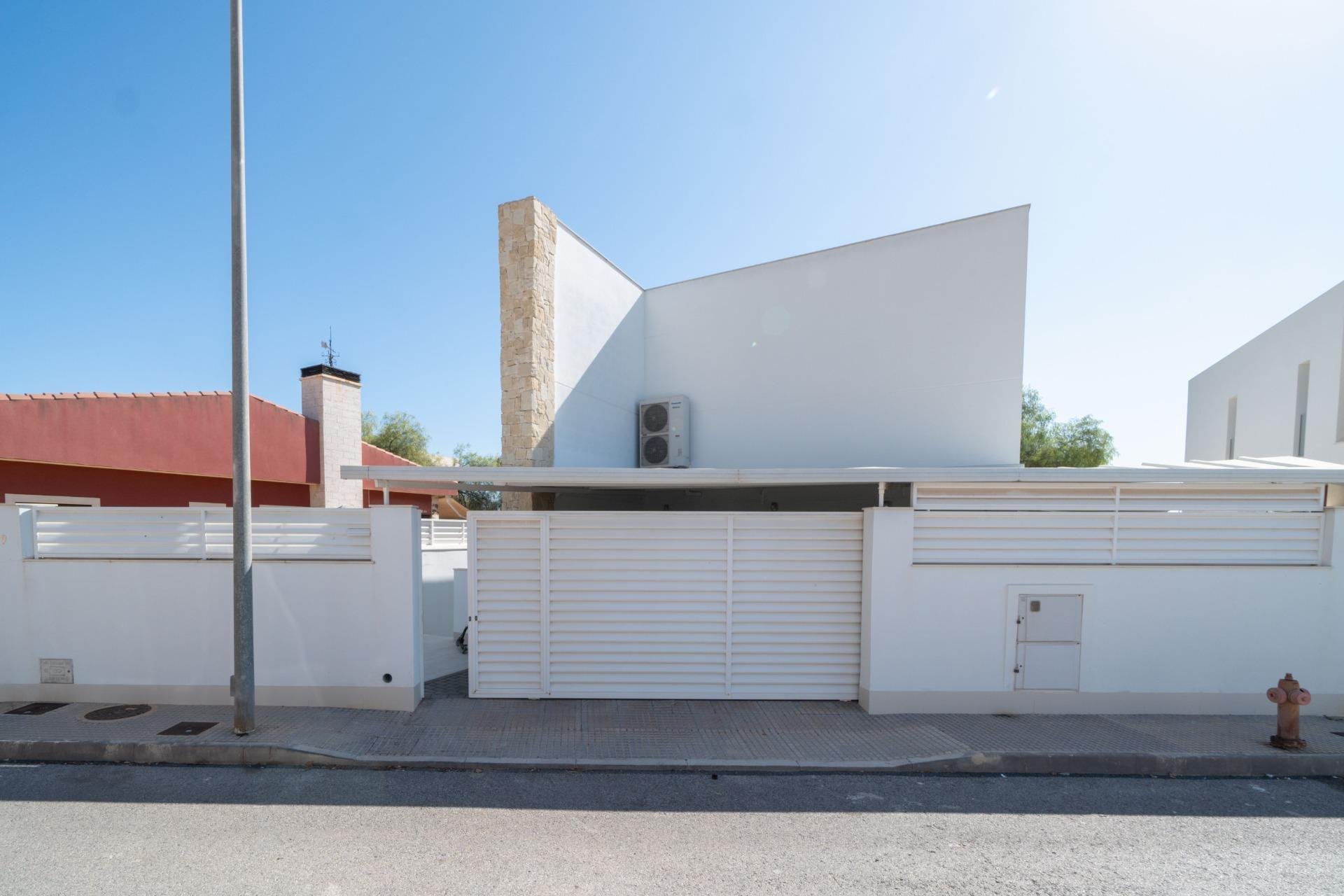 Revente - Chalet - Callosa de Segura - JUNTO CAMPO DE FUTBOL