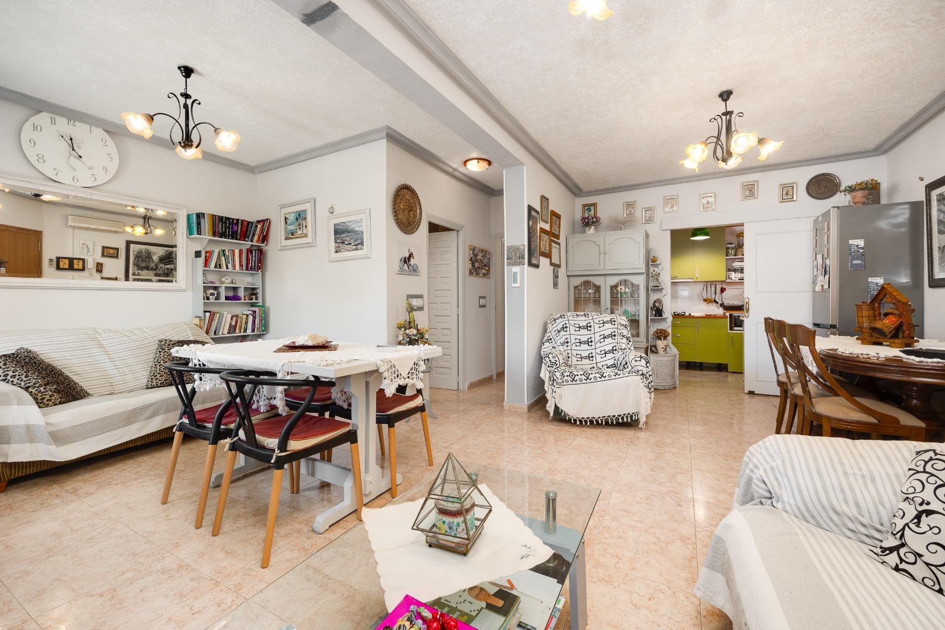 Revente - Chalet - Torrevieja - Aguas Nuevas