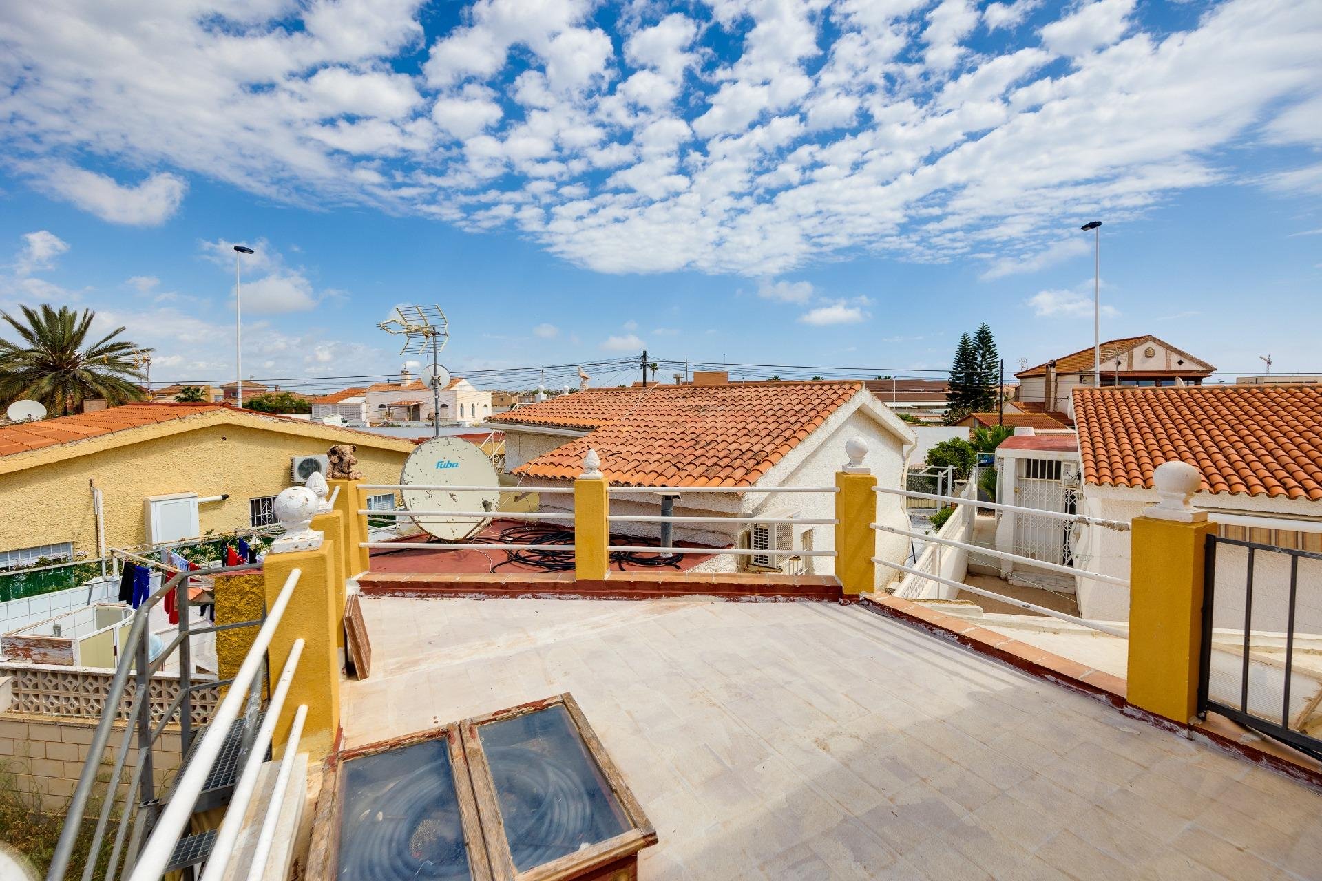 Revente - Chalet - Torrevieja - Aguas Nuevas