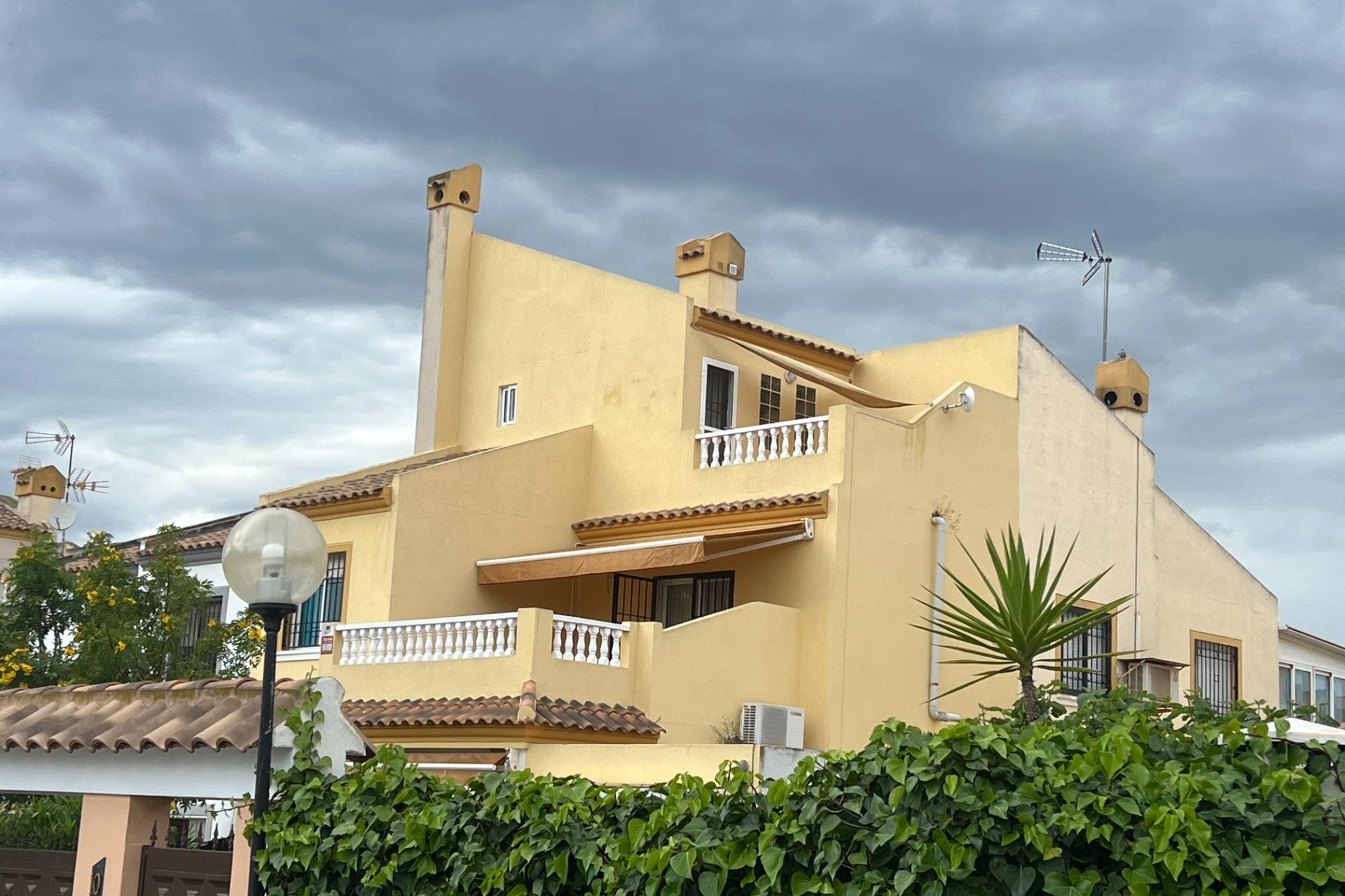 Revente - Chalet - Torrevieja - Aguas Nuevas