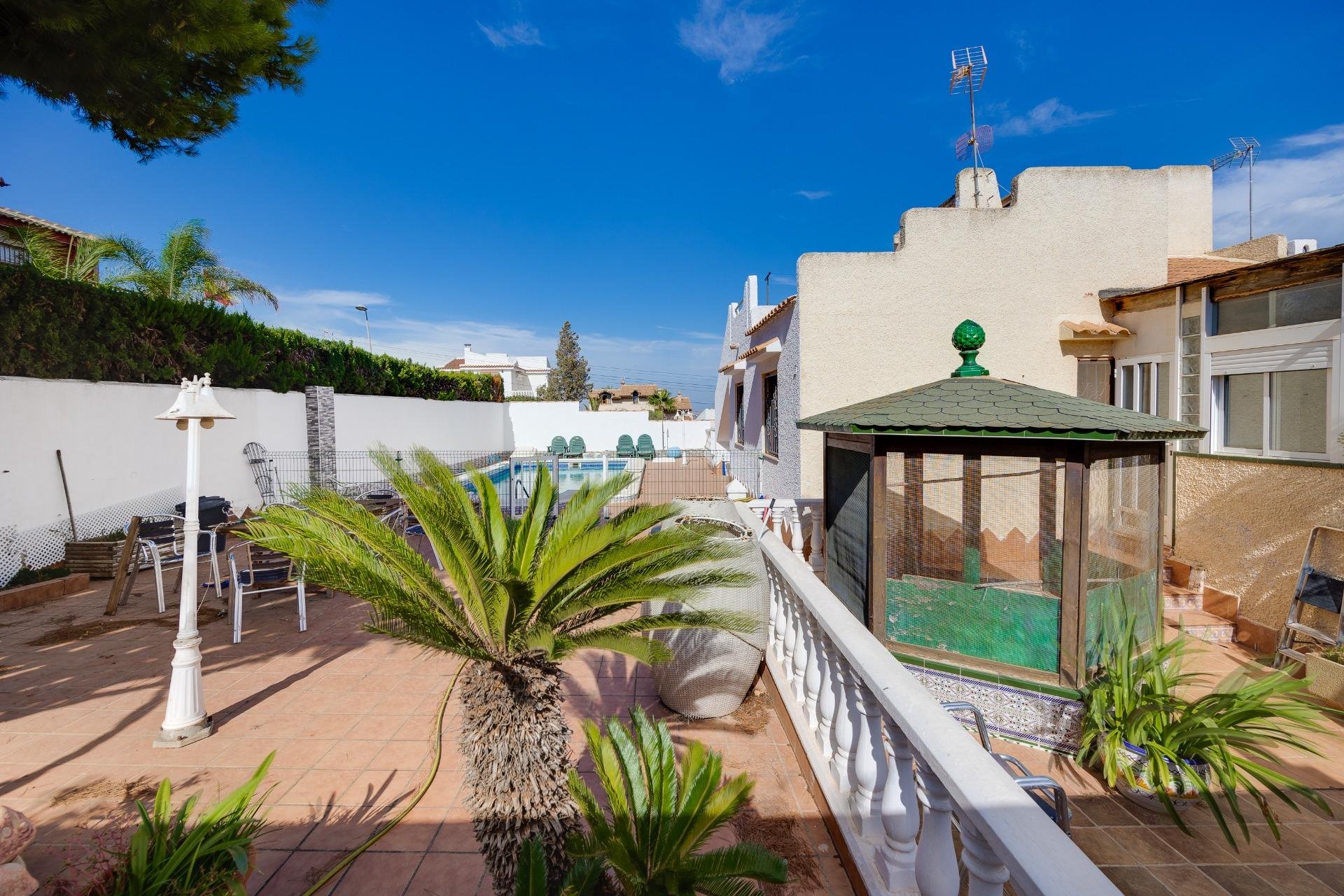 Revente - Chalet - Torrevieja - Los balcones