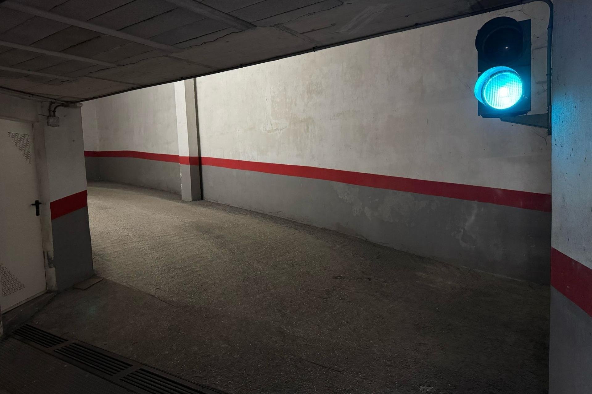 Revente - Garage - Torrevieja - Centro