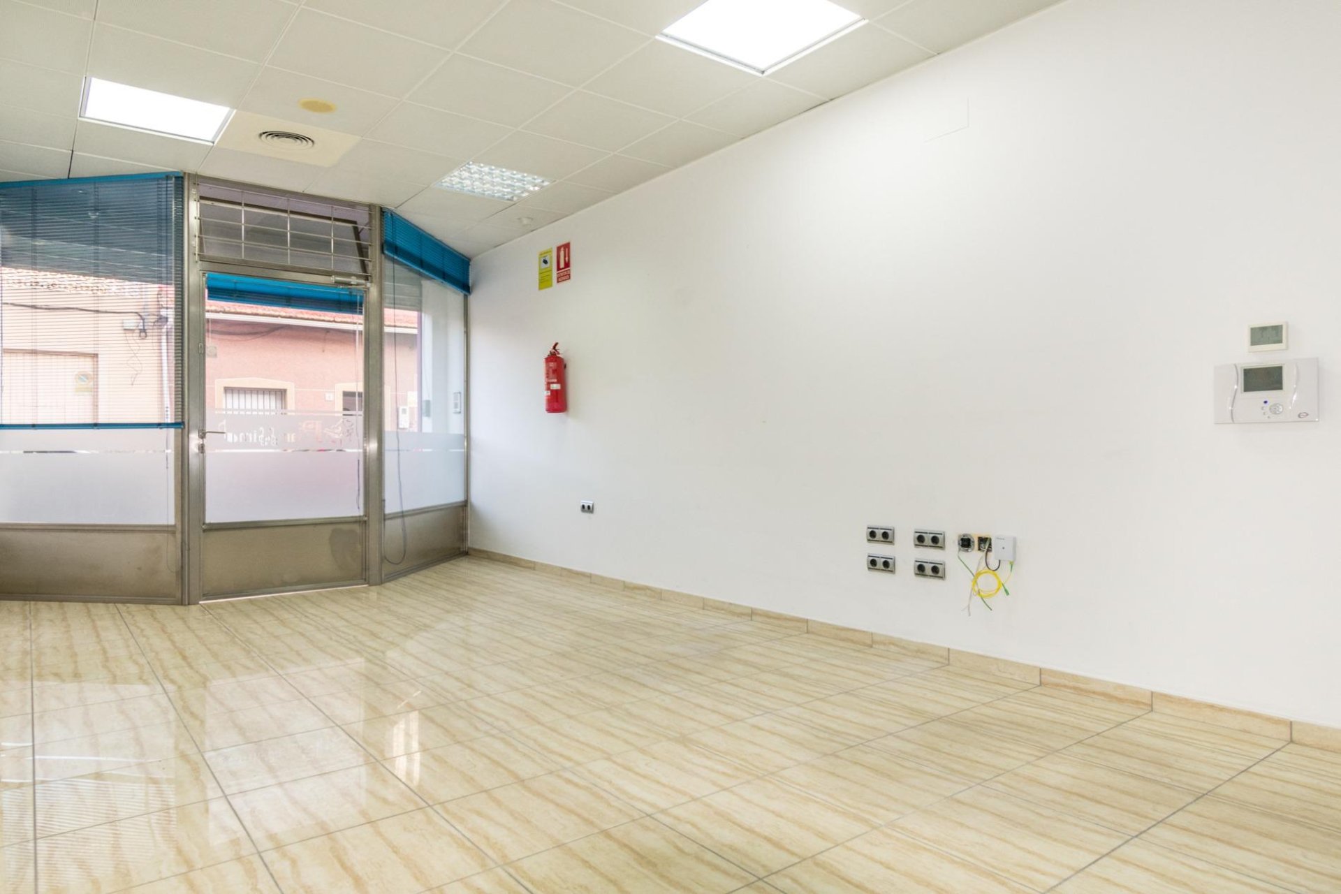 Revente - Local comercial - Almoradí - Centro urbano 2