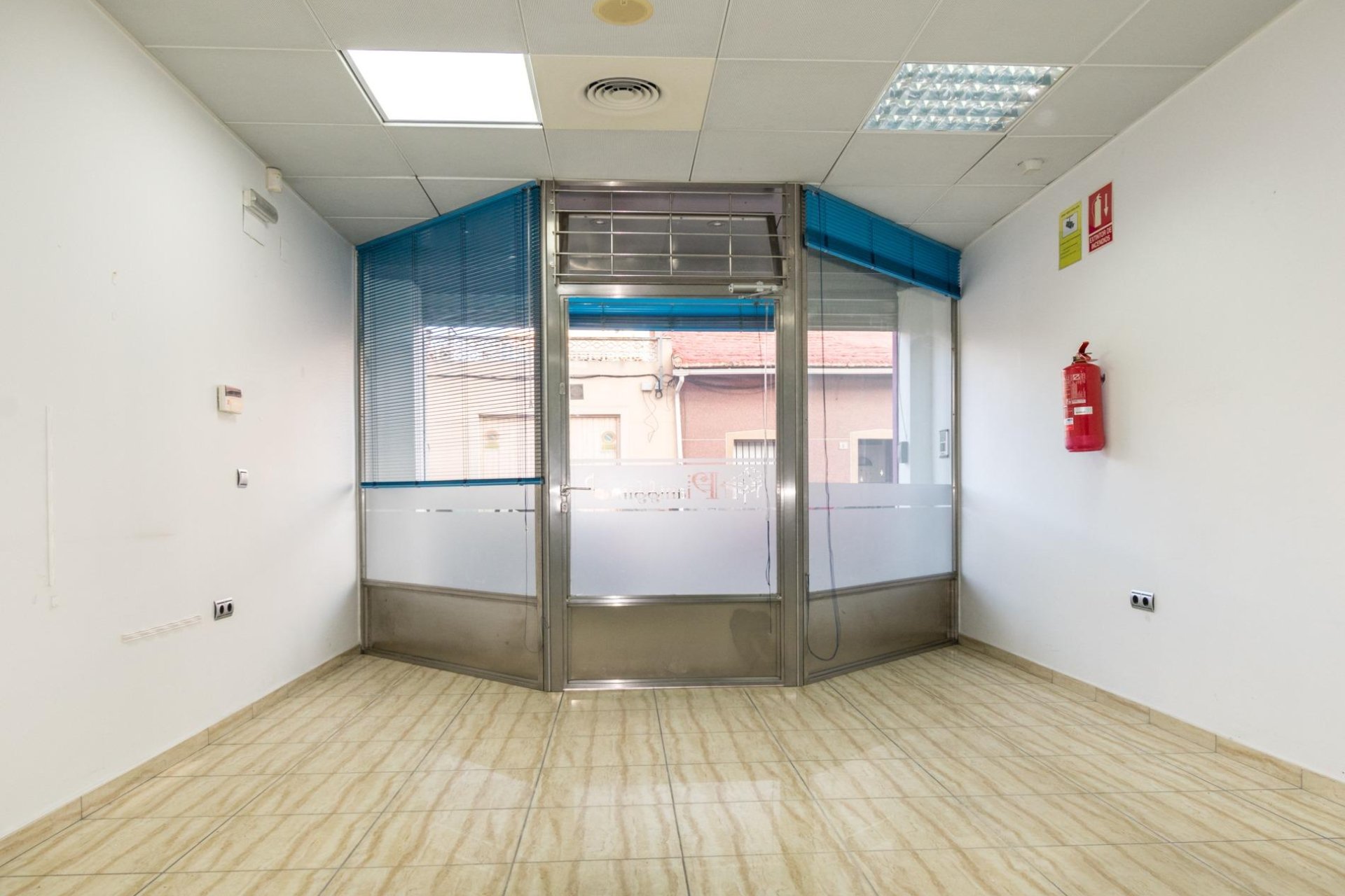 Revente - Local comercial - Almoradí - Centro urbano 2