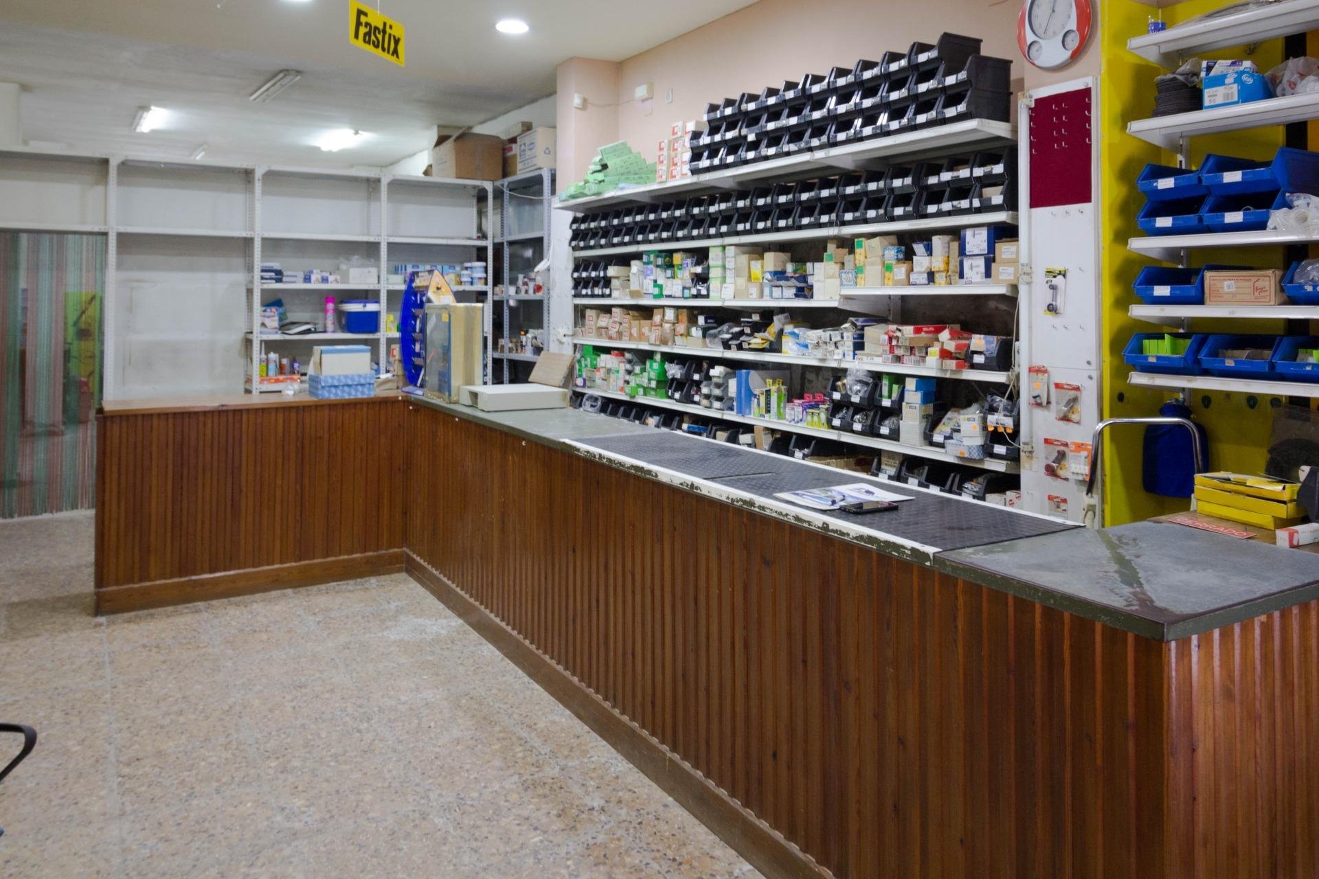 Revente - Local comercial - Orihuela - Zona Centro