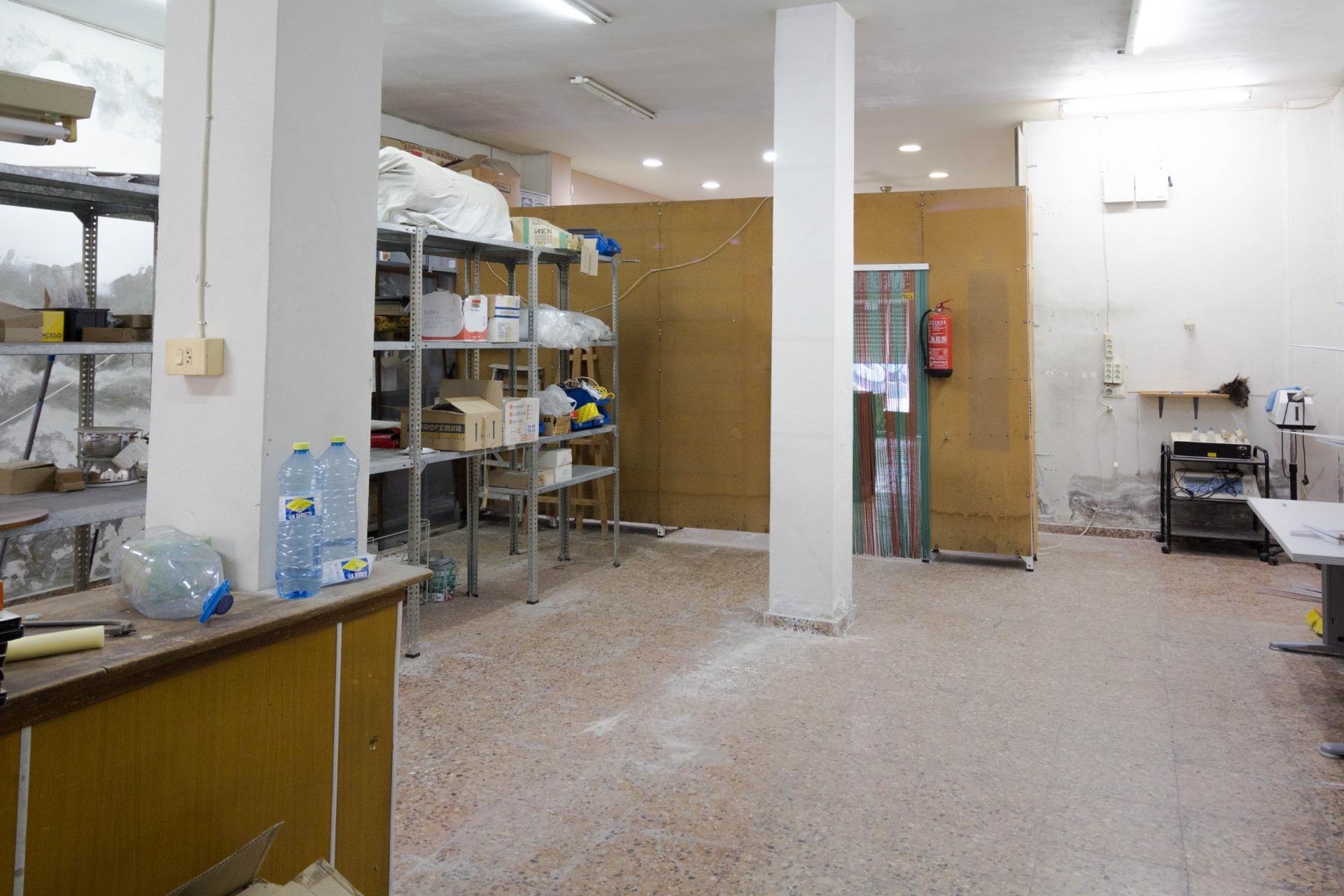 Revente - Local comercial - Orihuela - Zona Centro