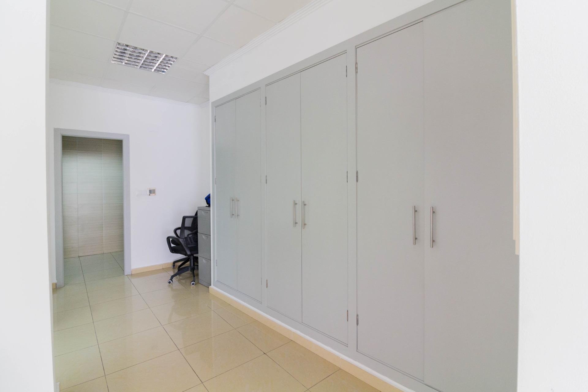 Revente - Local comercial - Redován - Avda. de la libertad