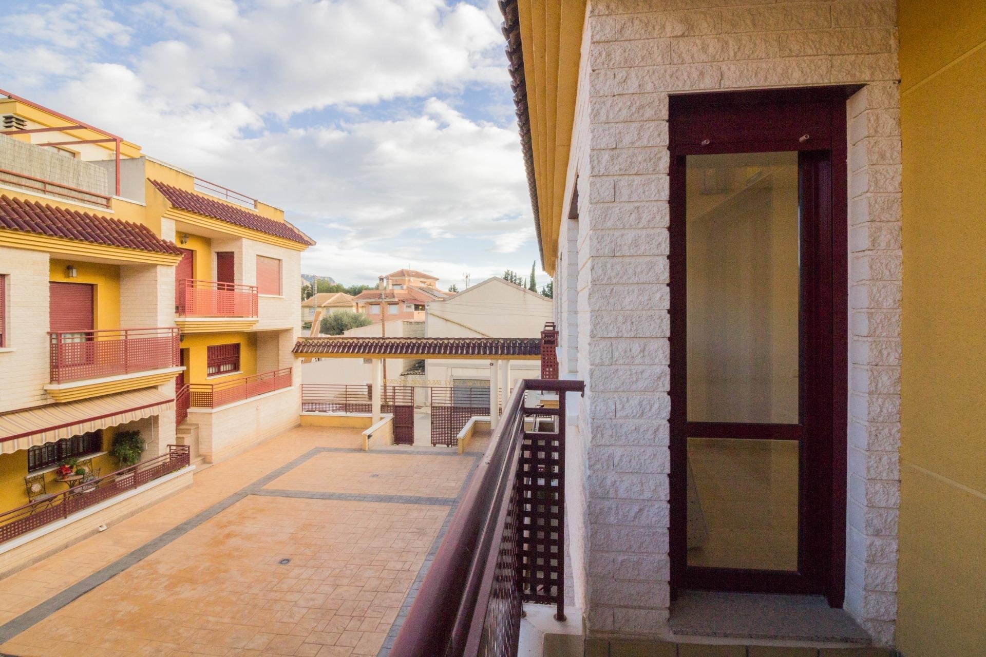 Revente - Maison de ville - Orihuela - Desamparados-Hurchillo-Torremendo