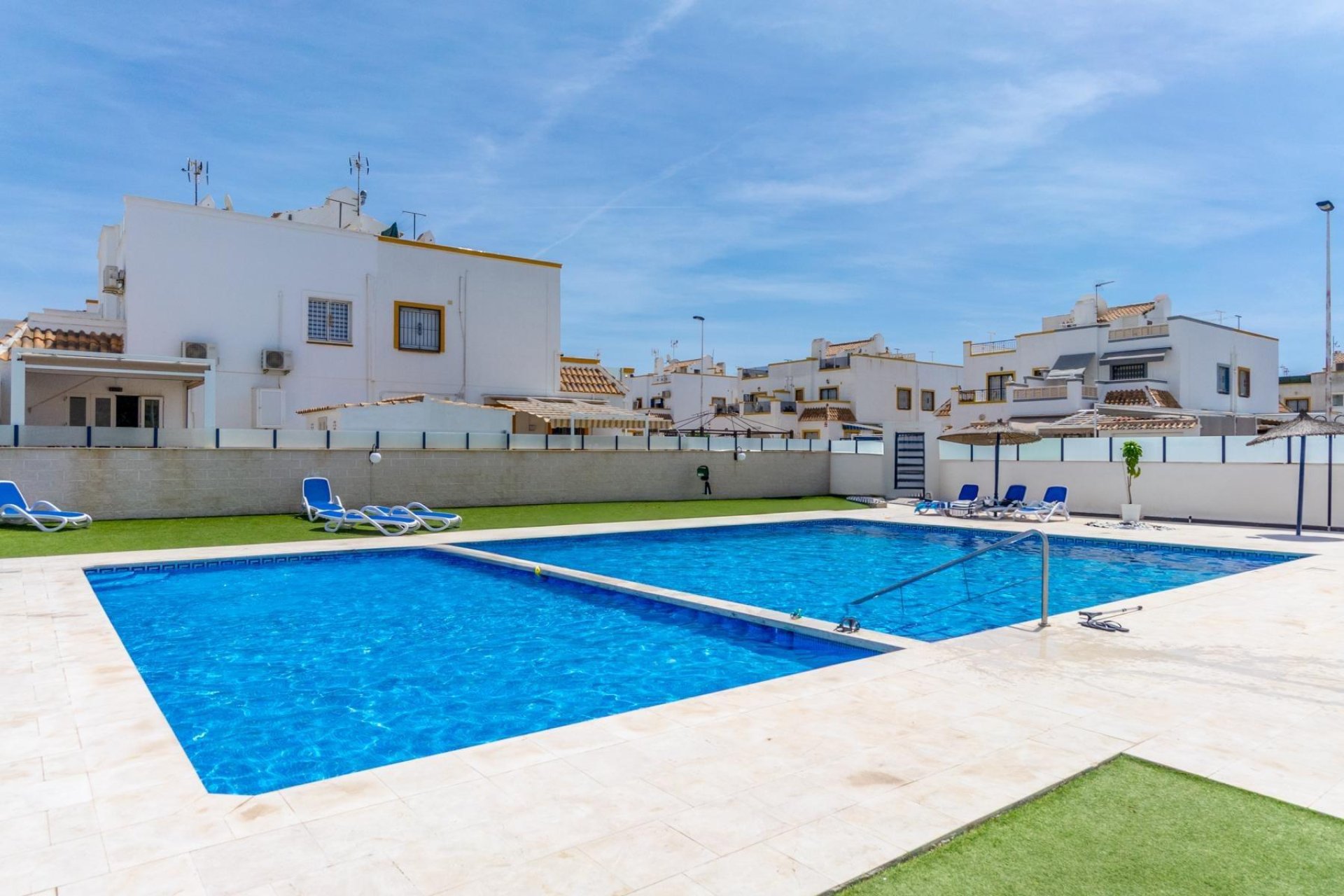 Revente - Maison de ville - Torrevieja - Carrefour