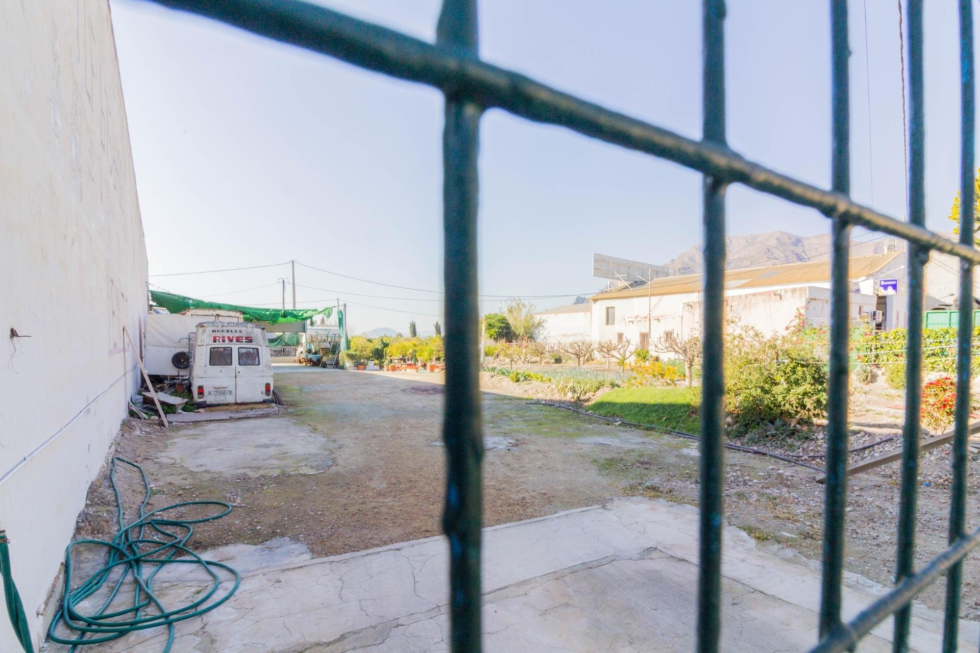Revente - Nave industrial - Callosa de Segura - Barrio el Palmeral