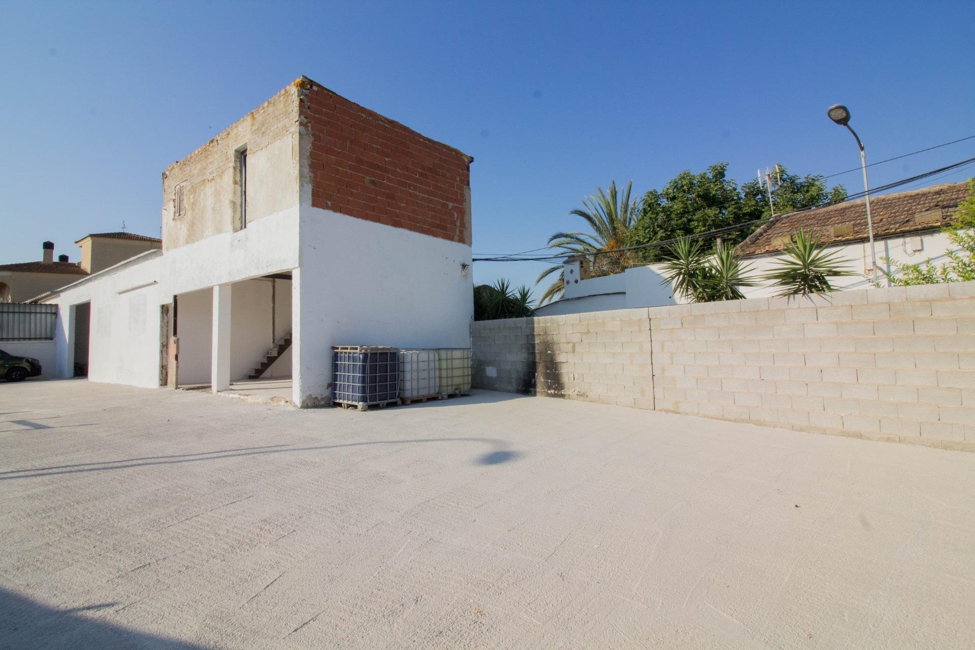 Revente - Nave industrial - Callosa de Segura - Comunidad valenciana