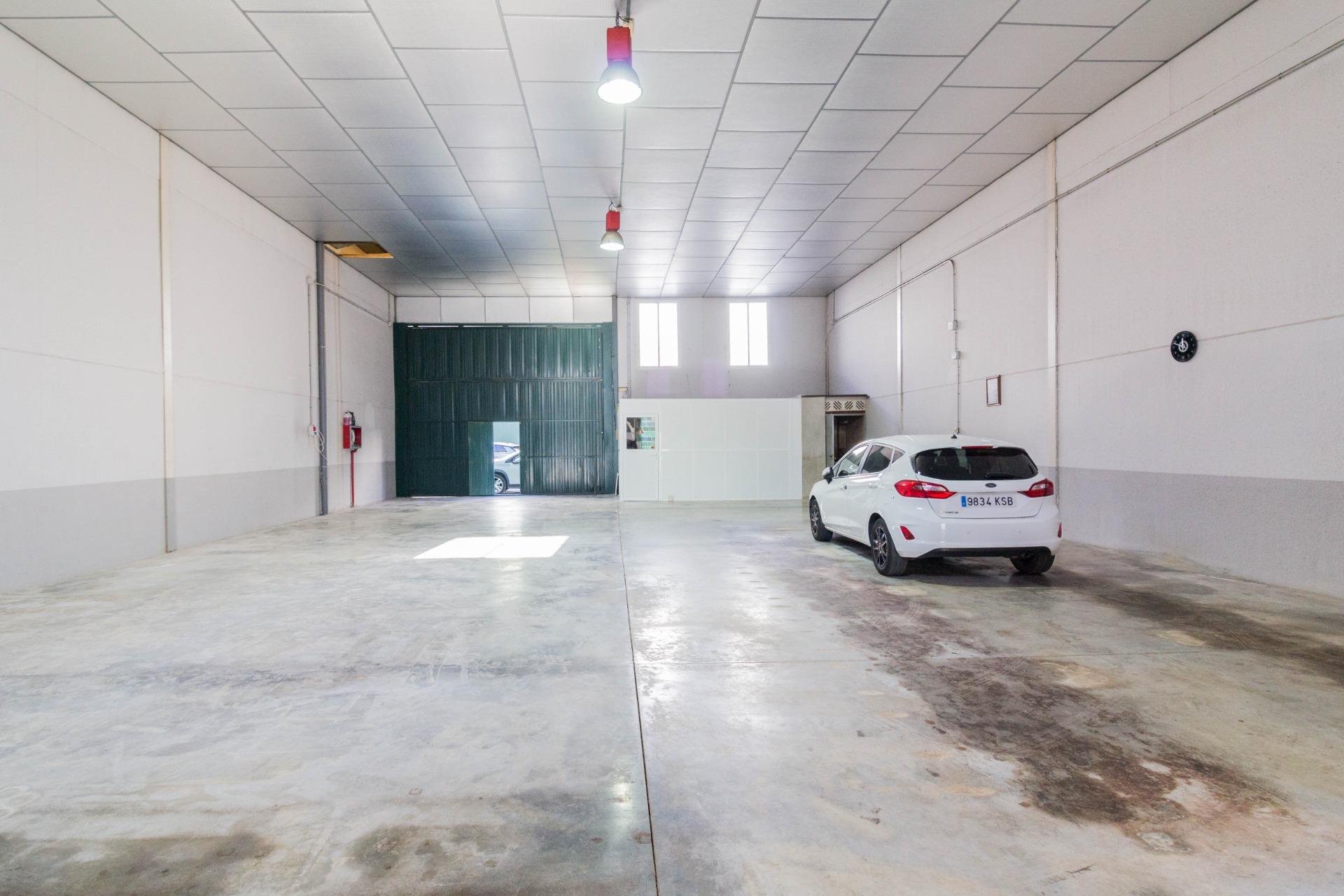 Revente - Nave industrial - Orihuela - Montepinar-La Aparecida-Raiguero