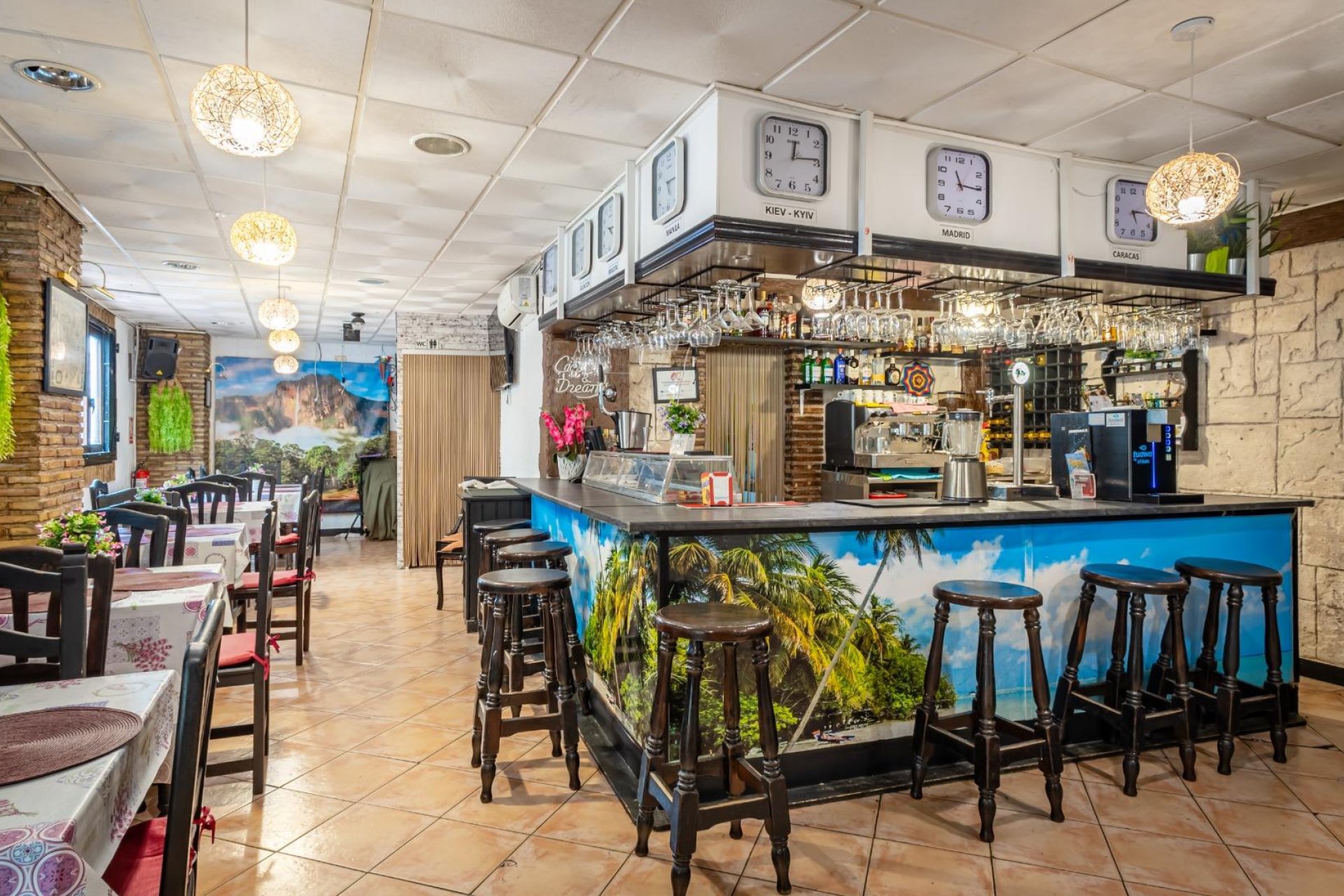 Revente - Negocio - Torrevieja - Estacion de autobuses