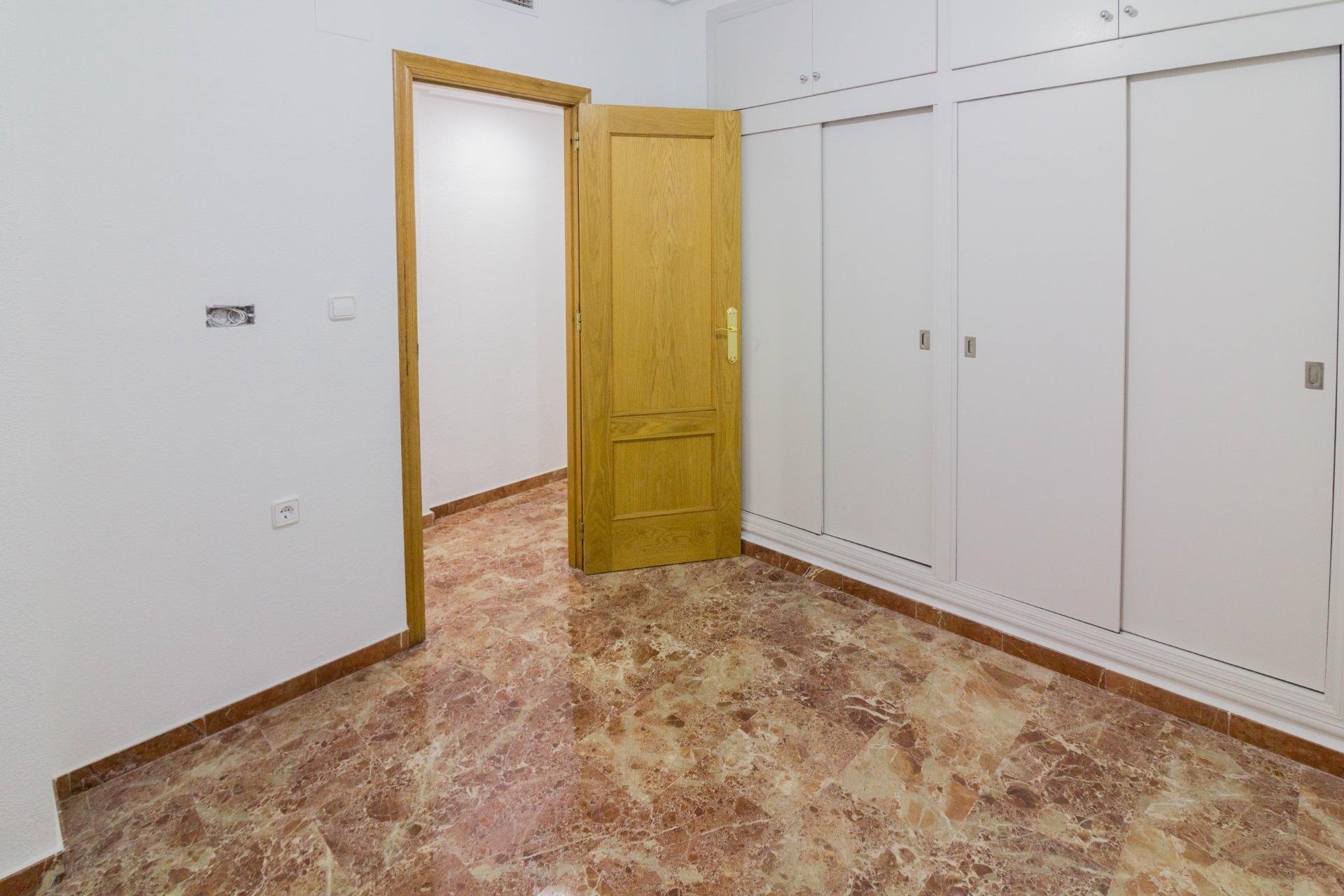 Revente - Piso - Orihuela - Barrio de la Ocarasa