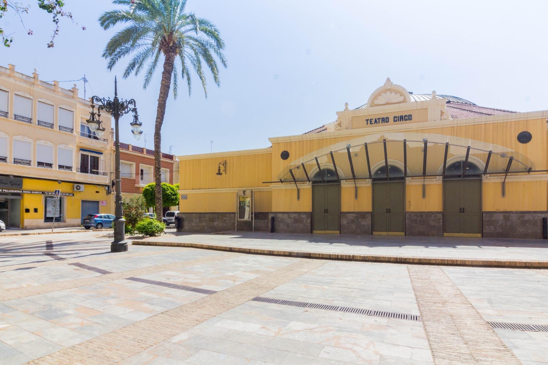 Revente - Piso - Orihuela - Zona Centro