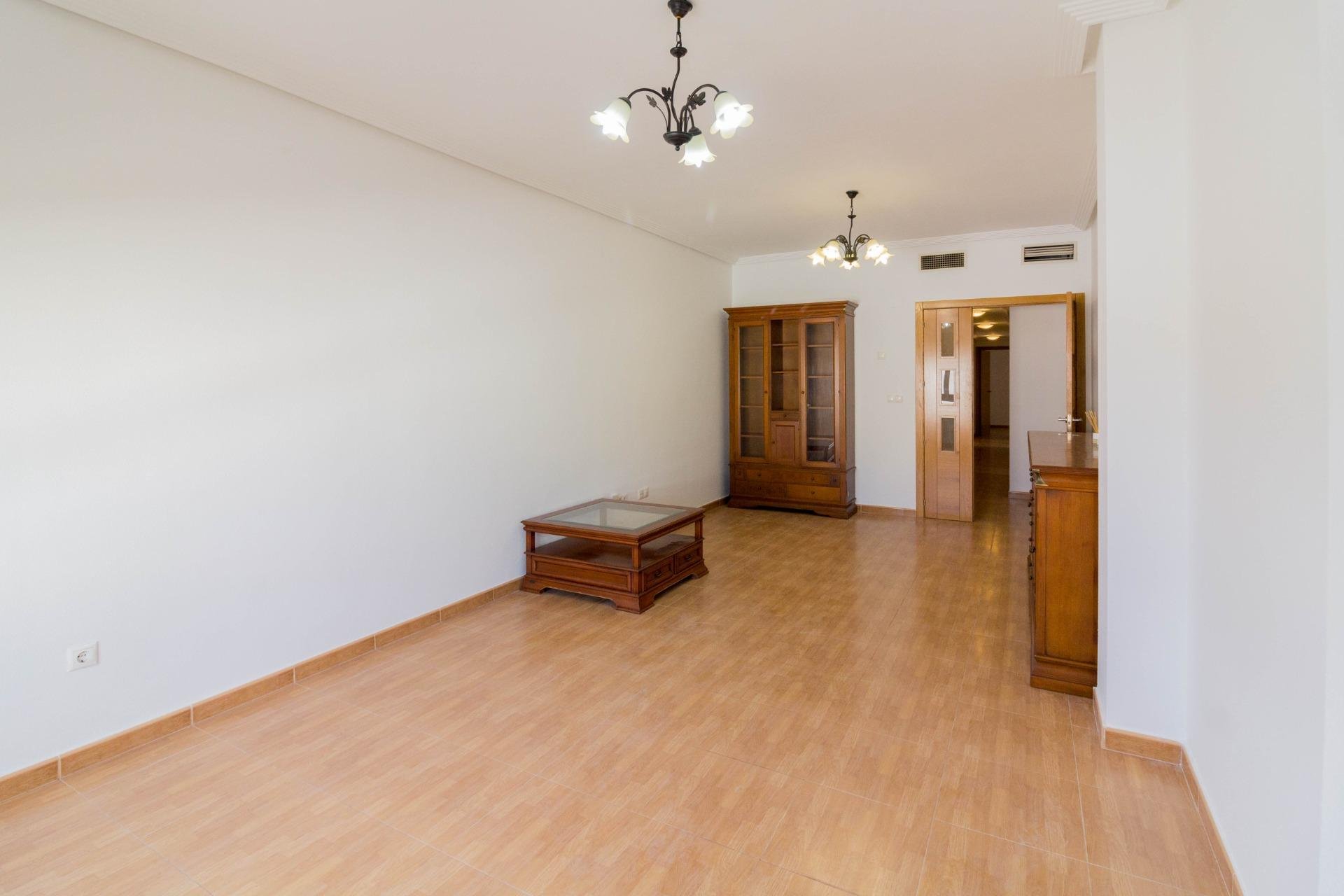 Revente - Piso - San Isidro - Comunidad valenciana