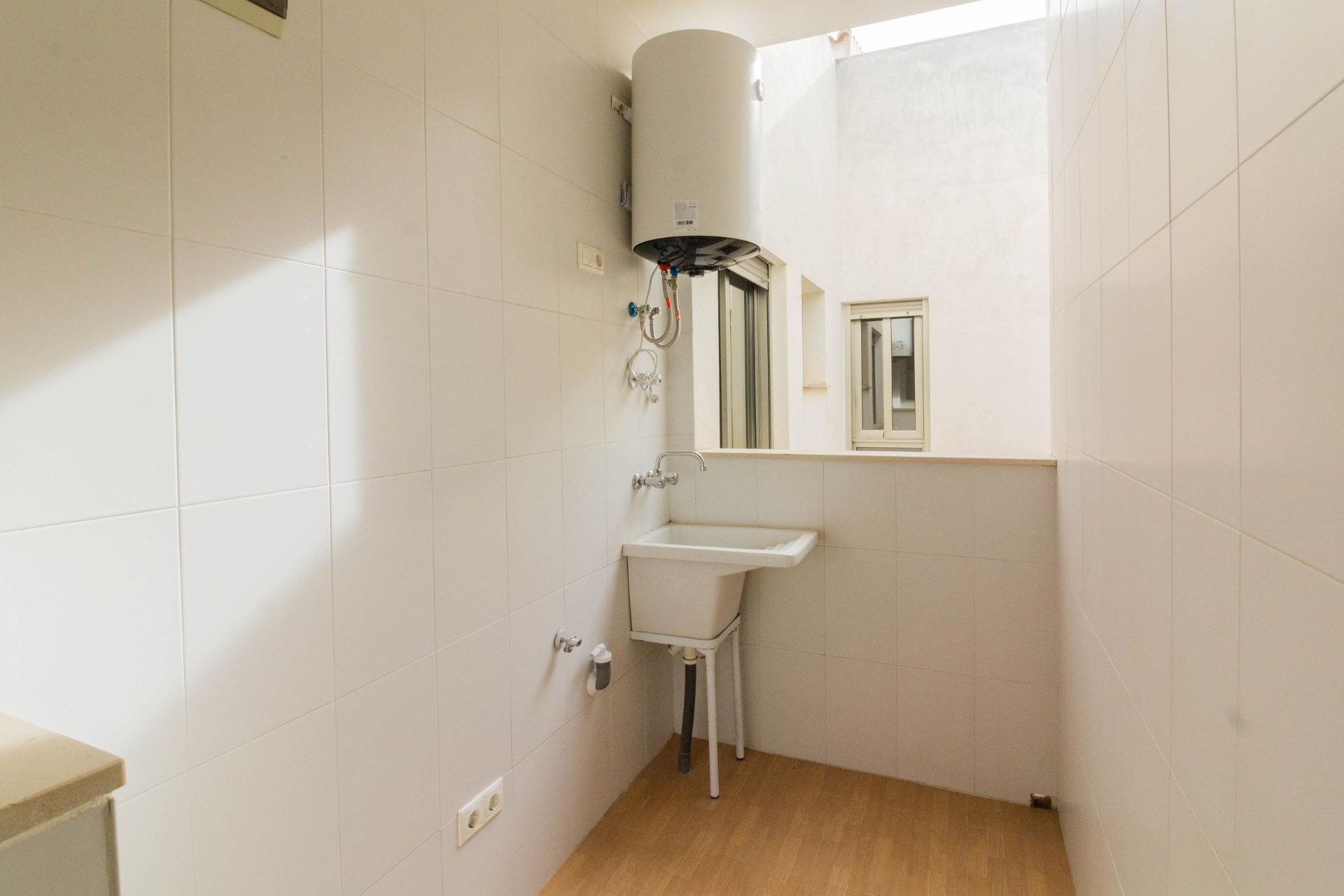 Revente - Piso - San Isidro - Comunidad valenciana