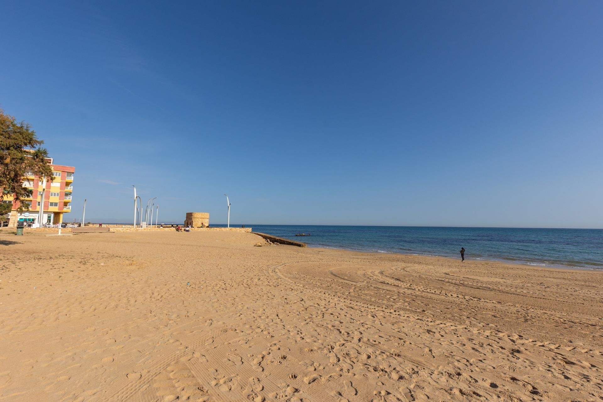 Revente - Piso - Torrevieja - La Mata pueblo