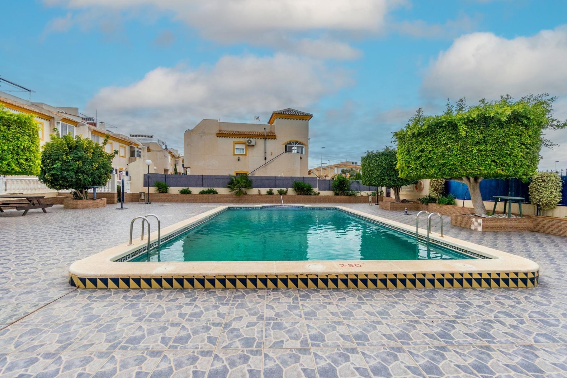 Revente - Planta baja - Torrevieja - El molino