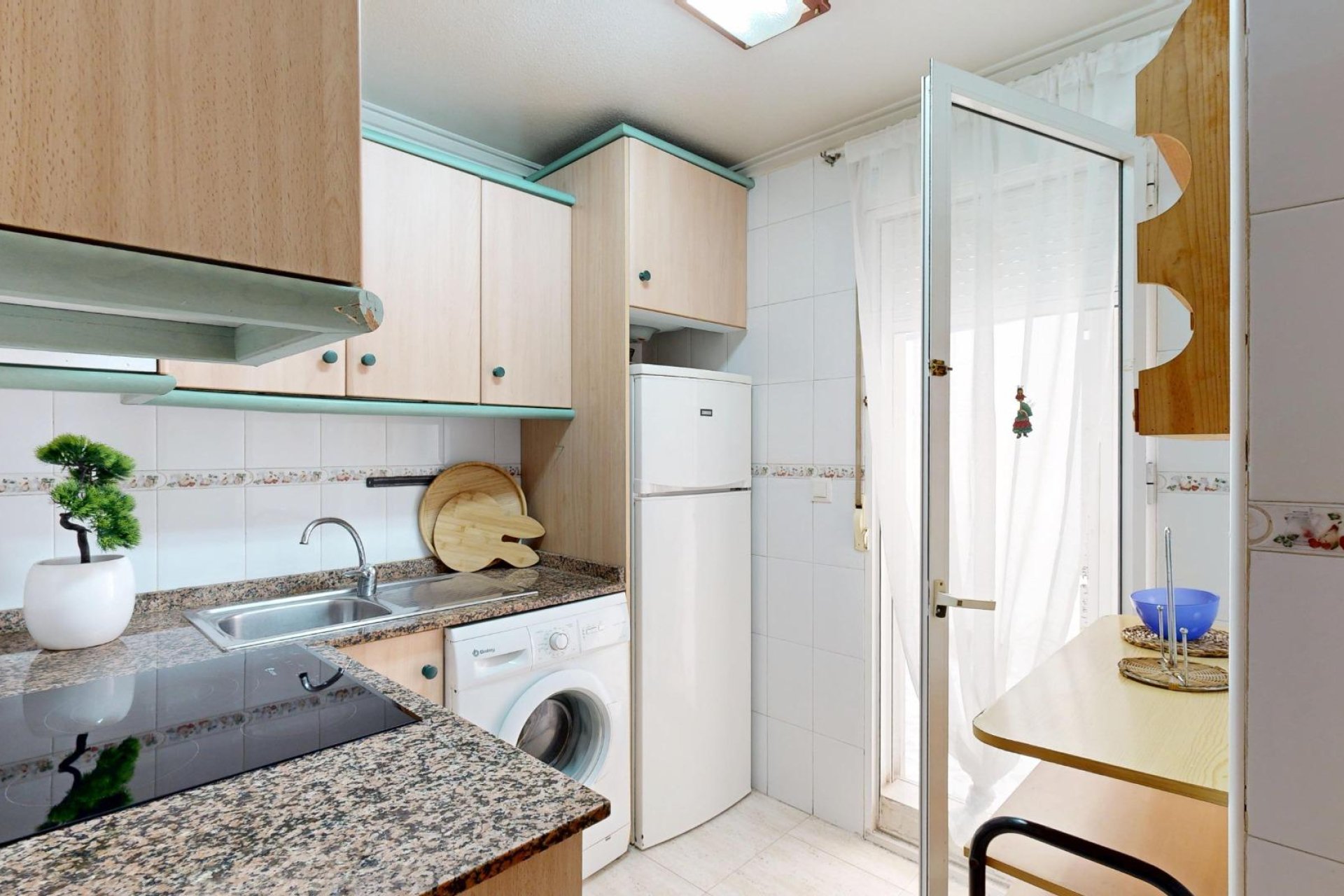 Revente - Planta baja - Torrevieja - Estacion de autobuses