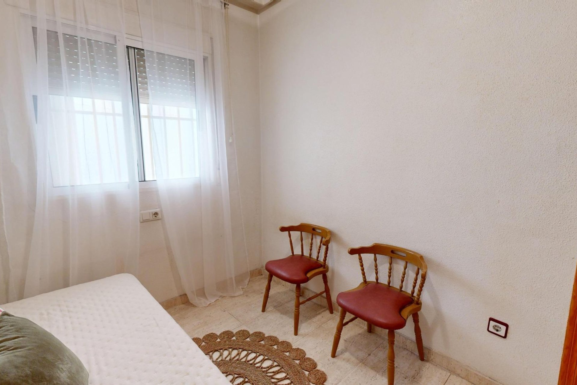 Revente - Planta baja - Torrevieja - Estacion de autobuses