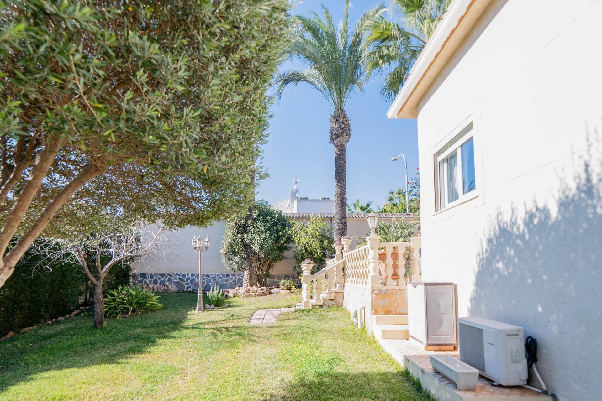 Revente - Villa - Orihuela Costa - Altos de Campoamor