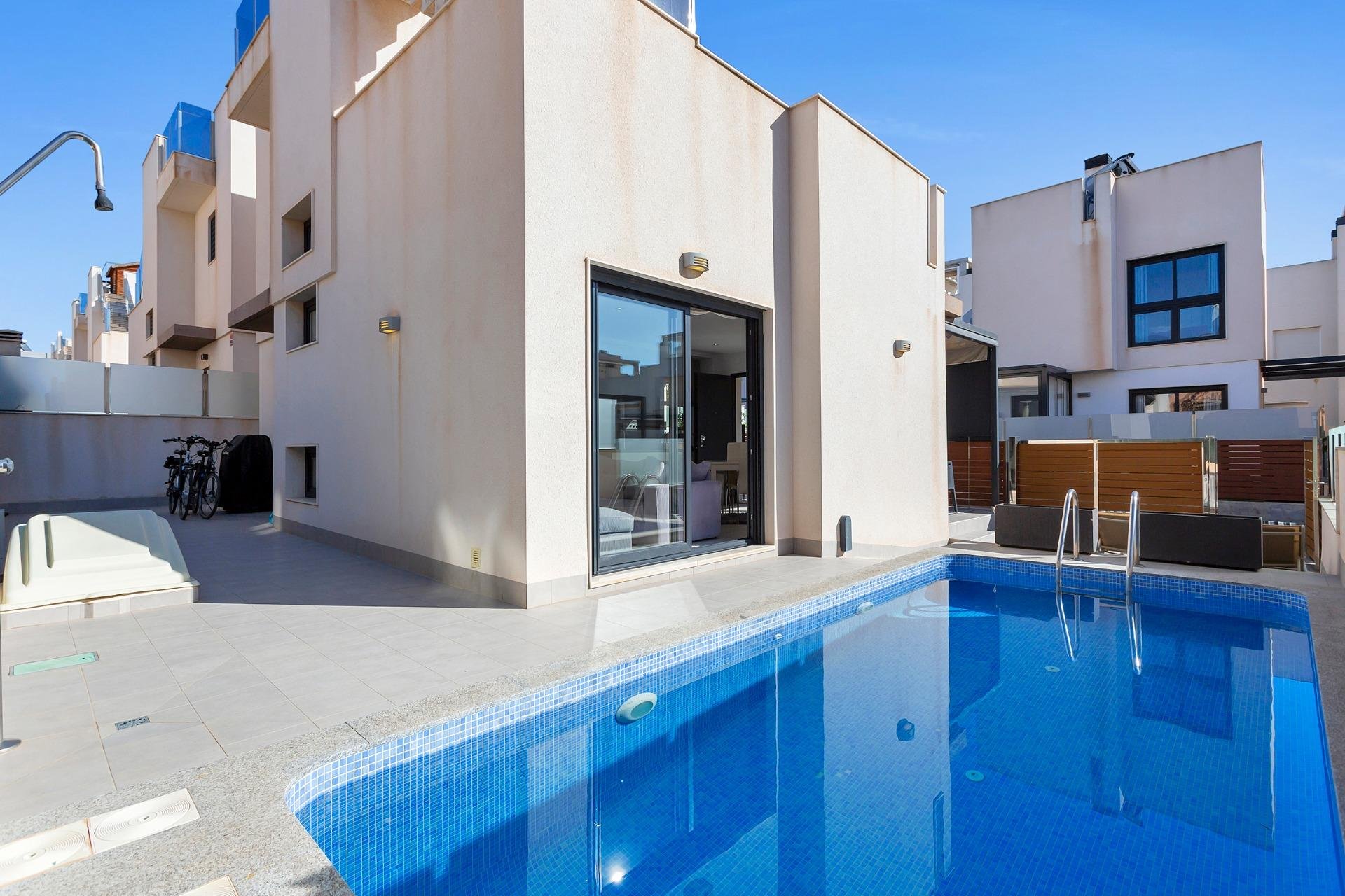 Revente - Villa - Torrevieja - Sector 25