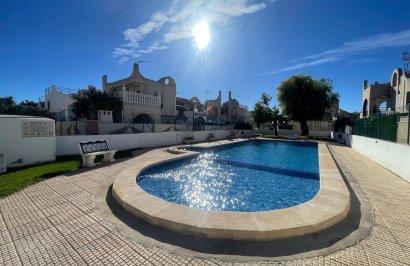 Townhouse - Resale - Torrevieja - Doña ines