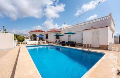 Villa - Resale - Torrevieja - La Siesta - El Salado - Torreta