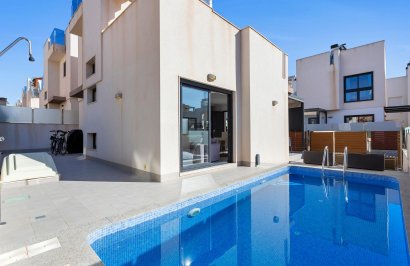 Villa - Resale - Torrevieja - Sector 25