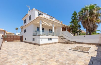 Villa - Revente - Torrevieja - Aguas Nuevas