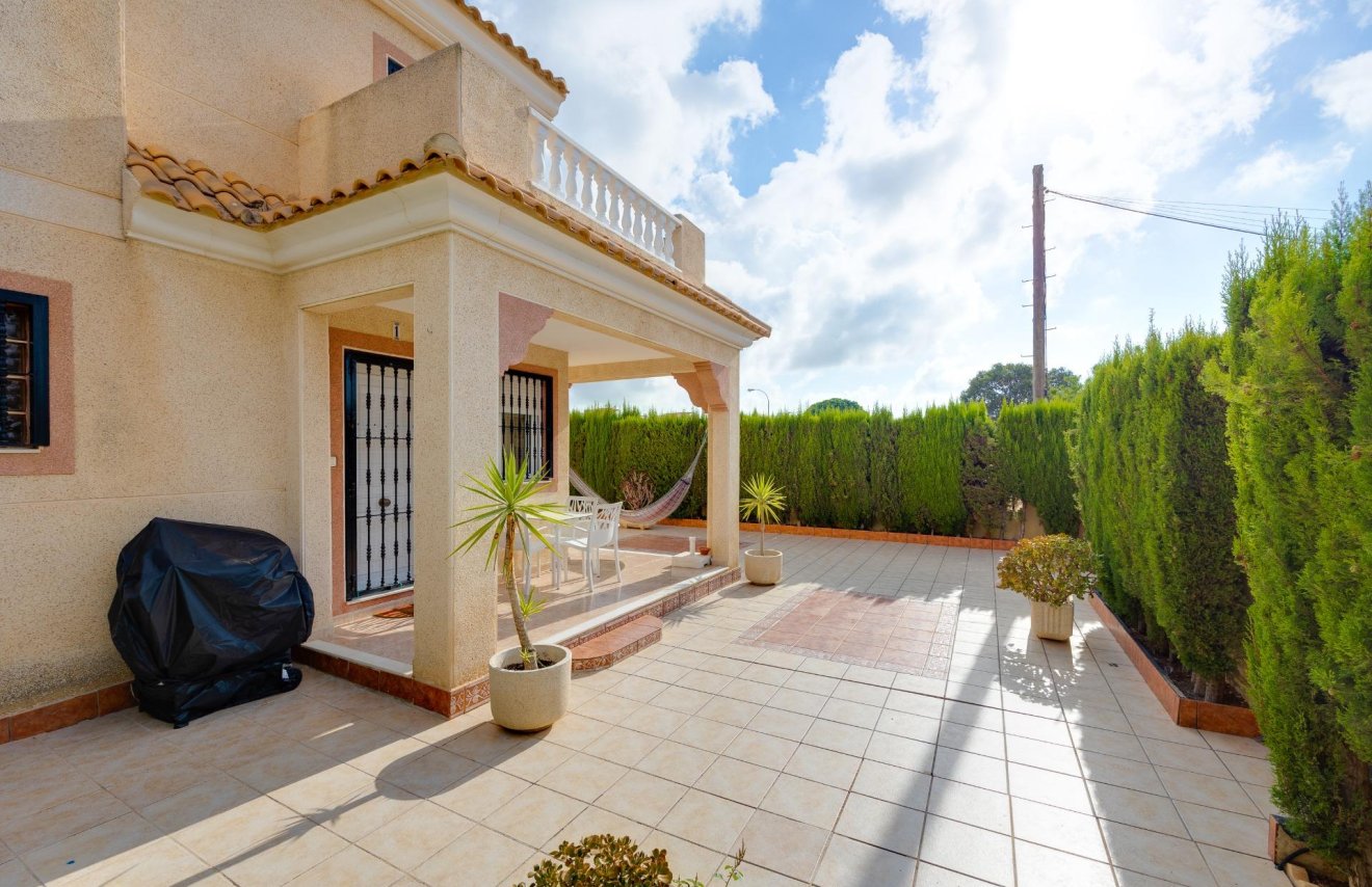 Reventa - Chalet - Torrevieja - San luis