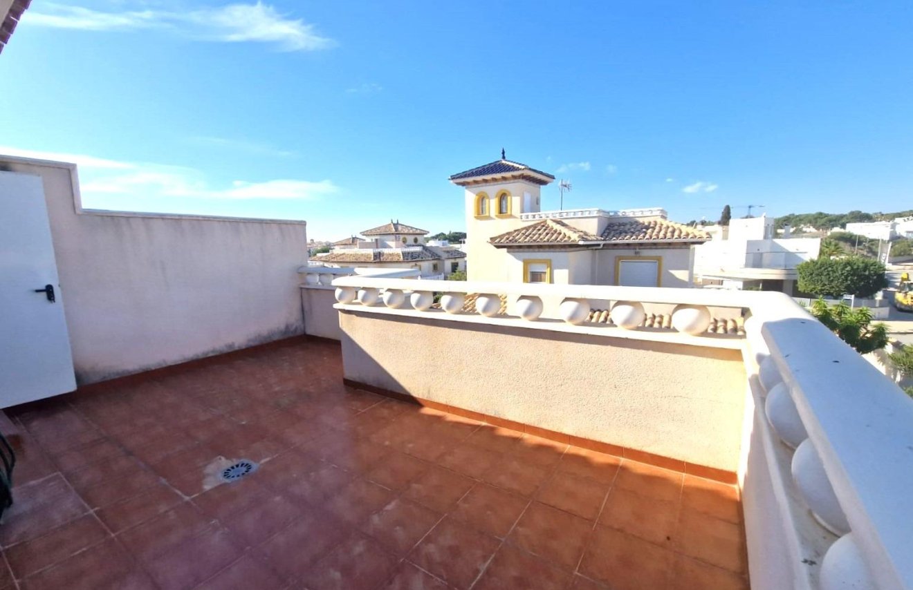 Reventa - Casa Tipo Dúplex - Orihuela Costa - Montezenia