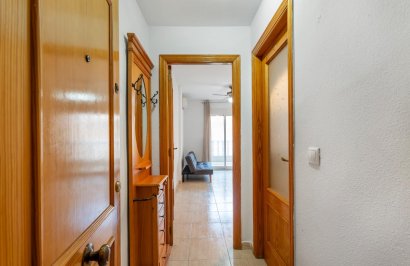 Resale - Apartamento - Torrevieja - Playa del Cura