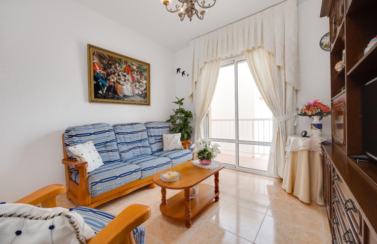 Resale - Apartamento - Torrevieja - Playa del Cura