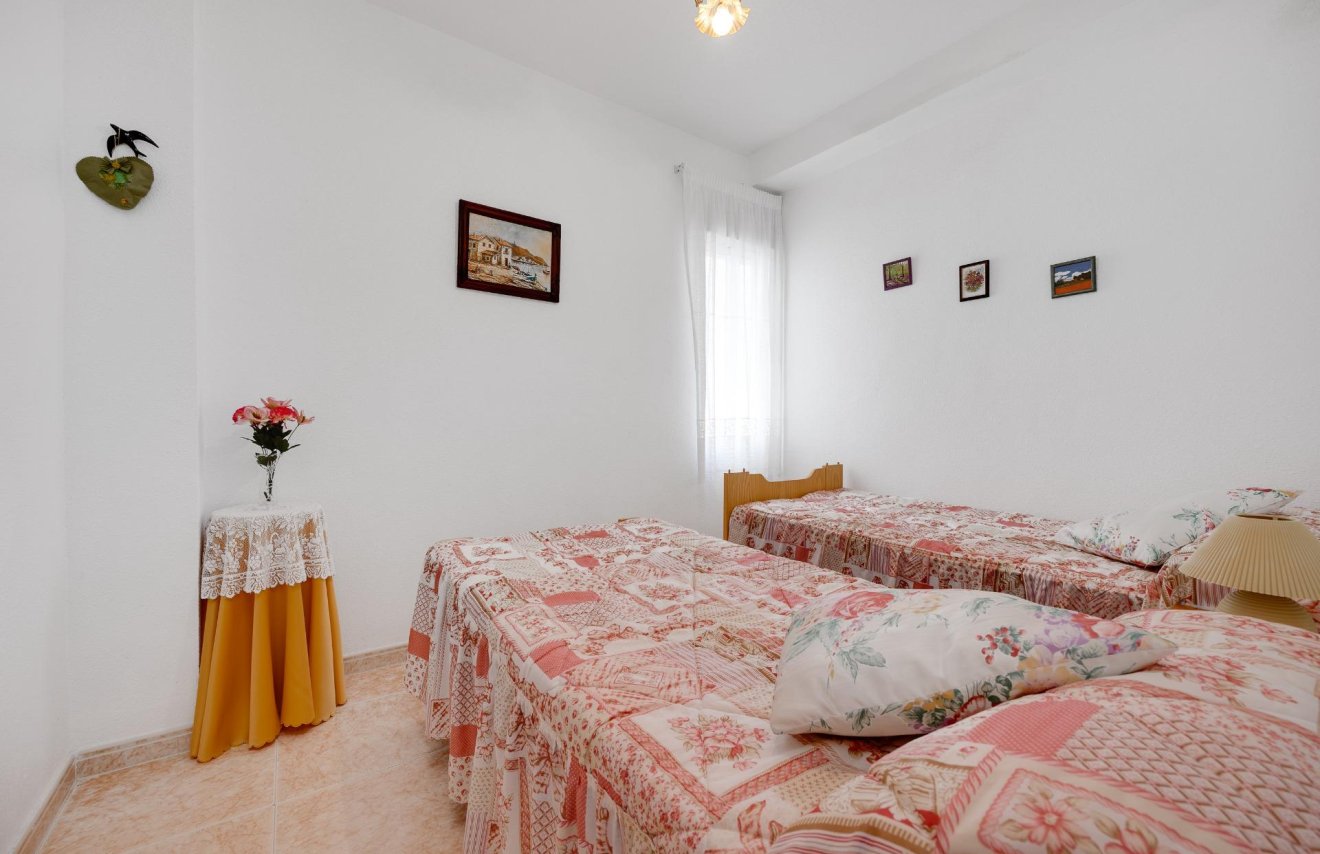 Resale - Apartamento - Torrevieja - Playa del Cura