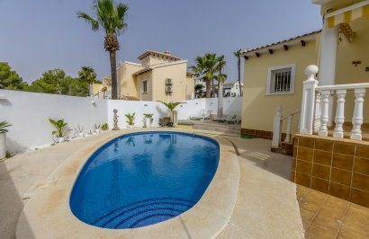 Resale - Villa - Orihuela Costa - Los Dolses